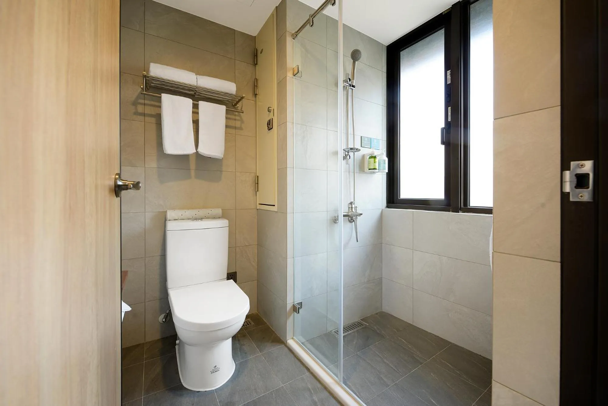 Bathroom in Joyfultel