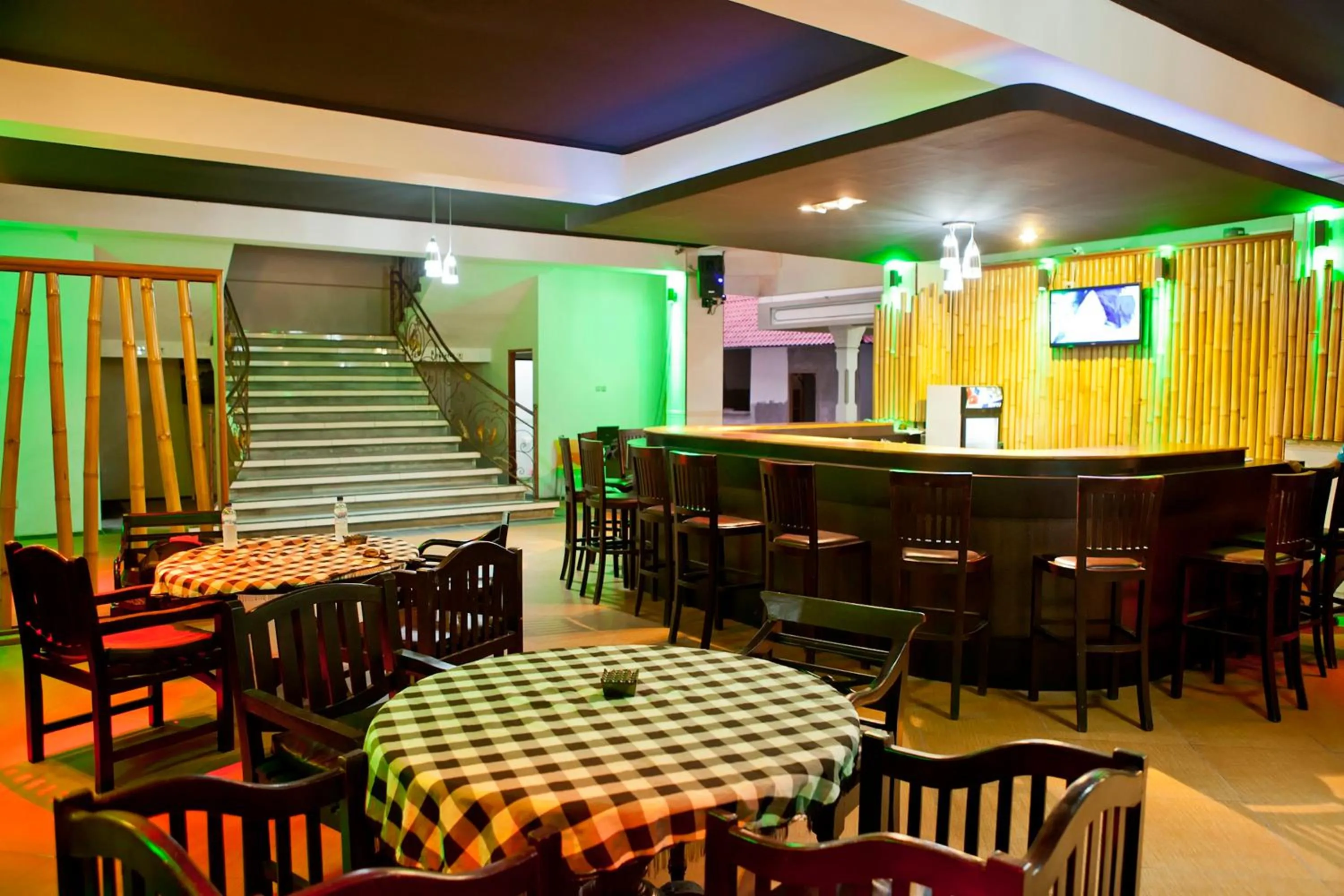 Lounge or bar in Troppo Zone Puri Rama Resort Kuta