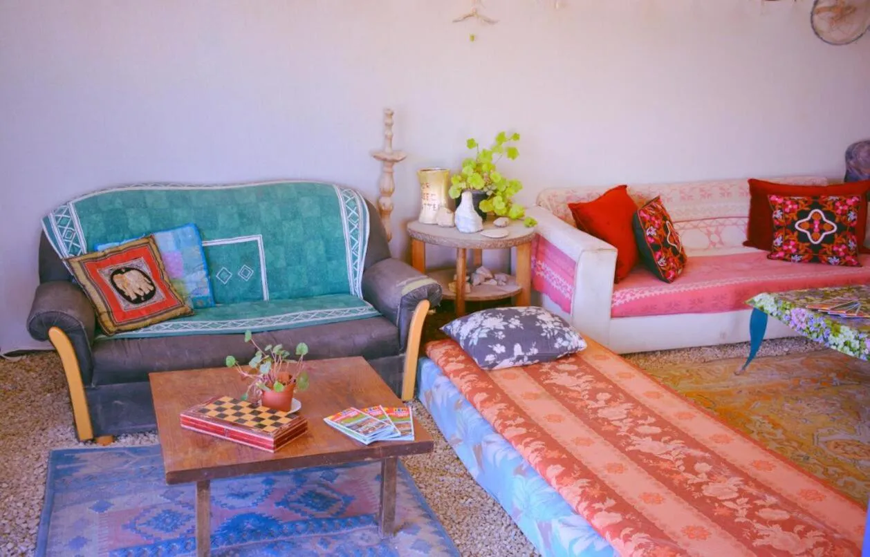 Communal lounge/ TV room in Silent Arrow