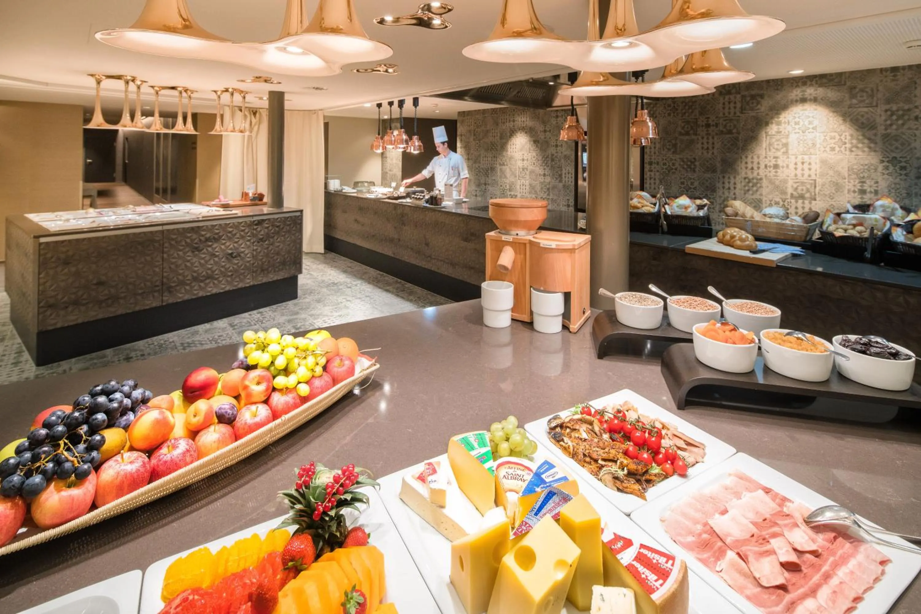 Restaurant/places to eat in Seehotel Waldstätterhof Swiss Quality