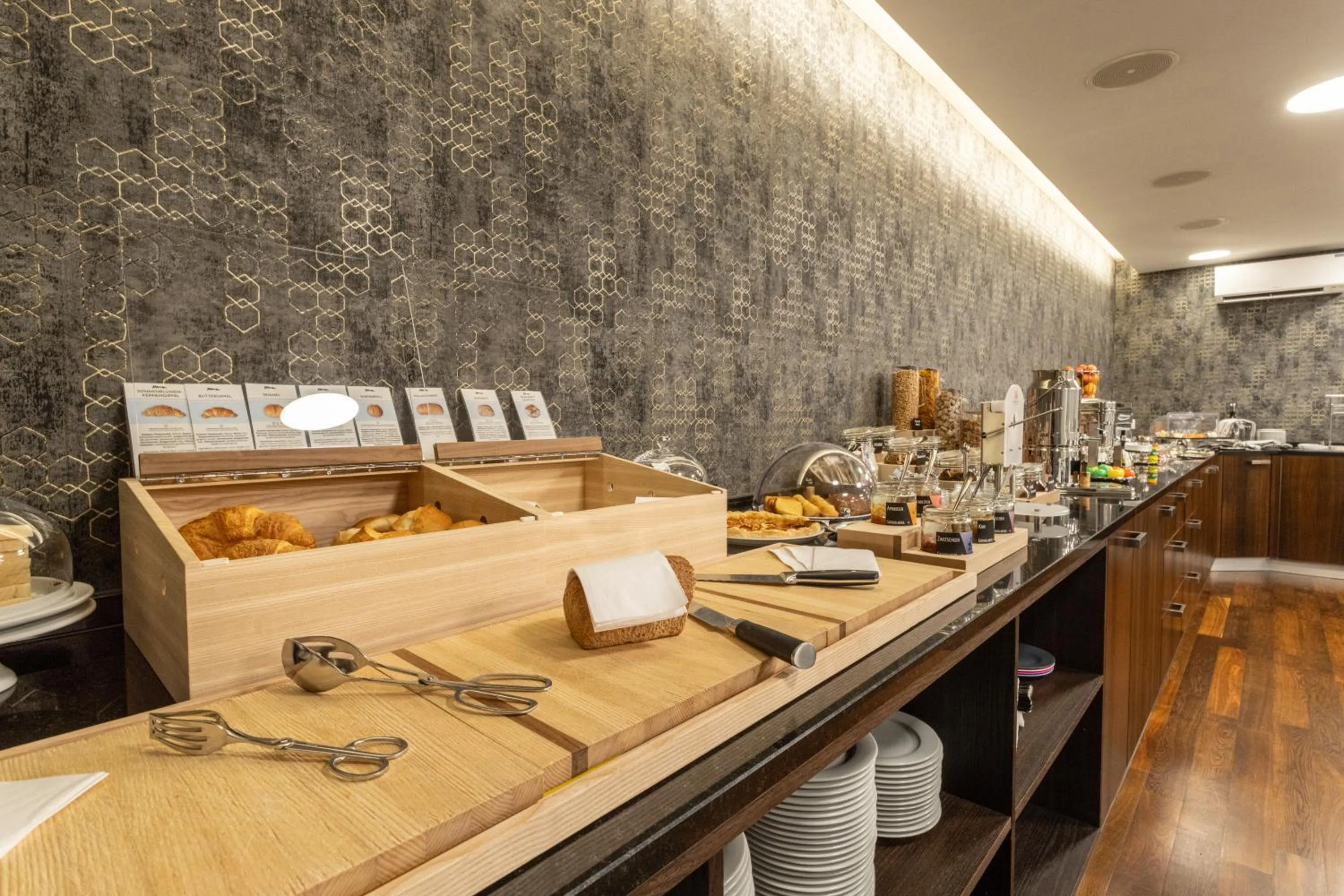 Buffet breakfast in ABC Swiss Quality Hotel