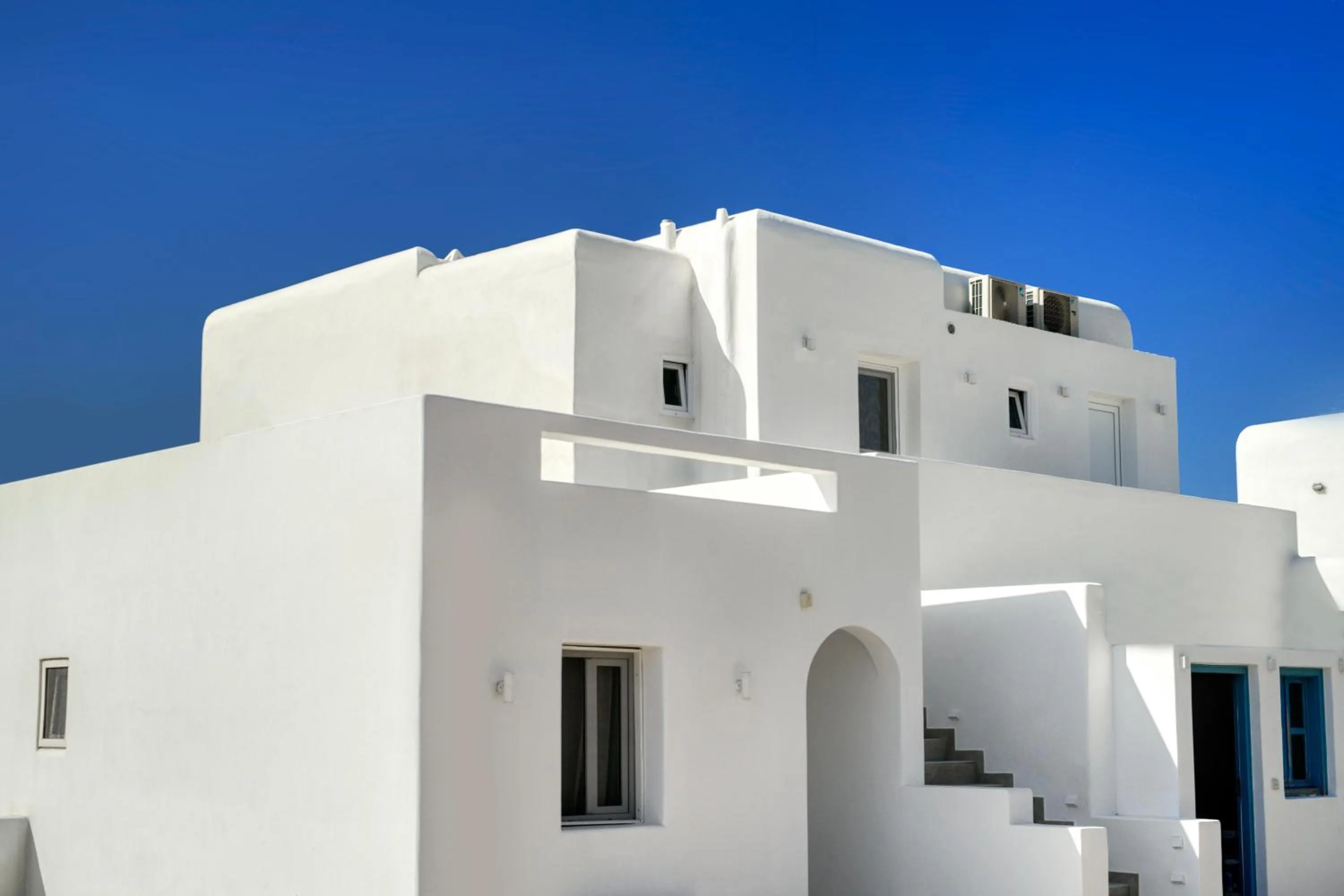 Anius Apartments