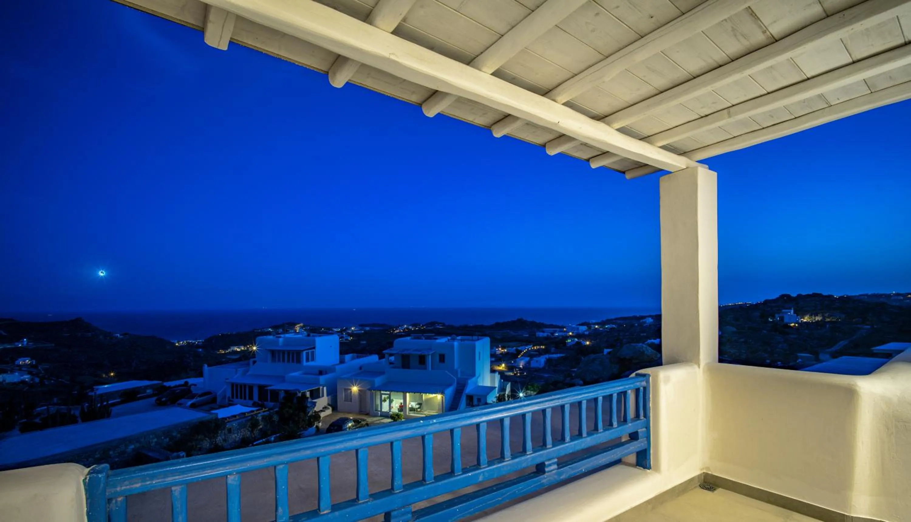 Anius Apartments