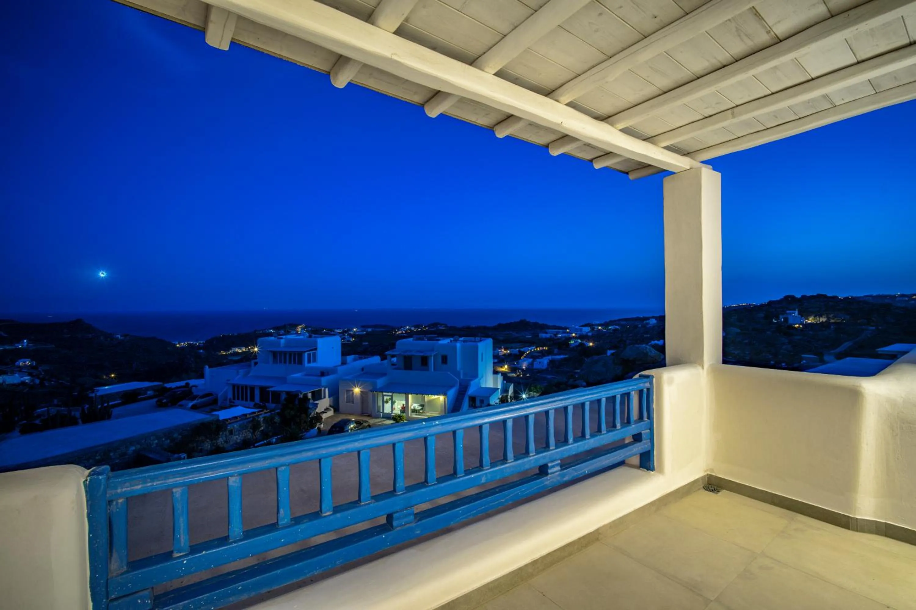 Anius Apartments