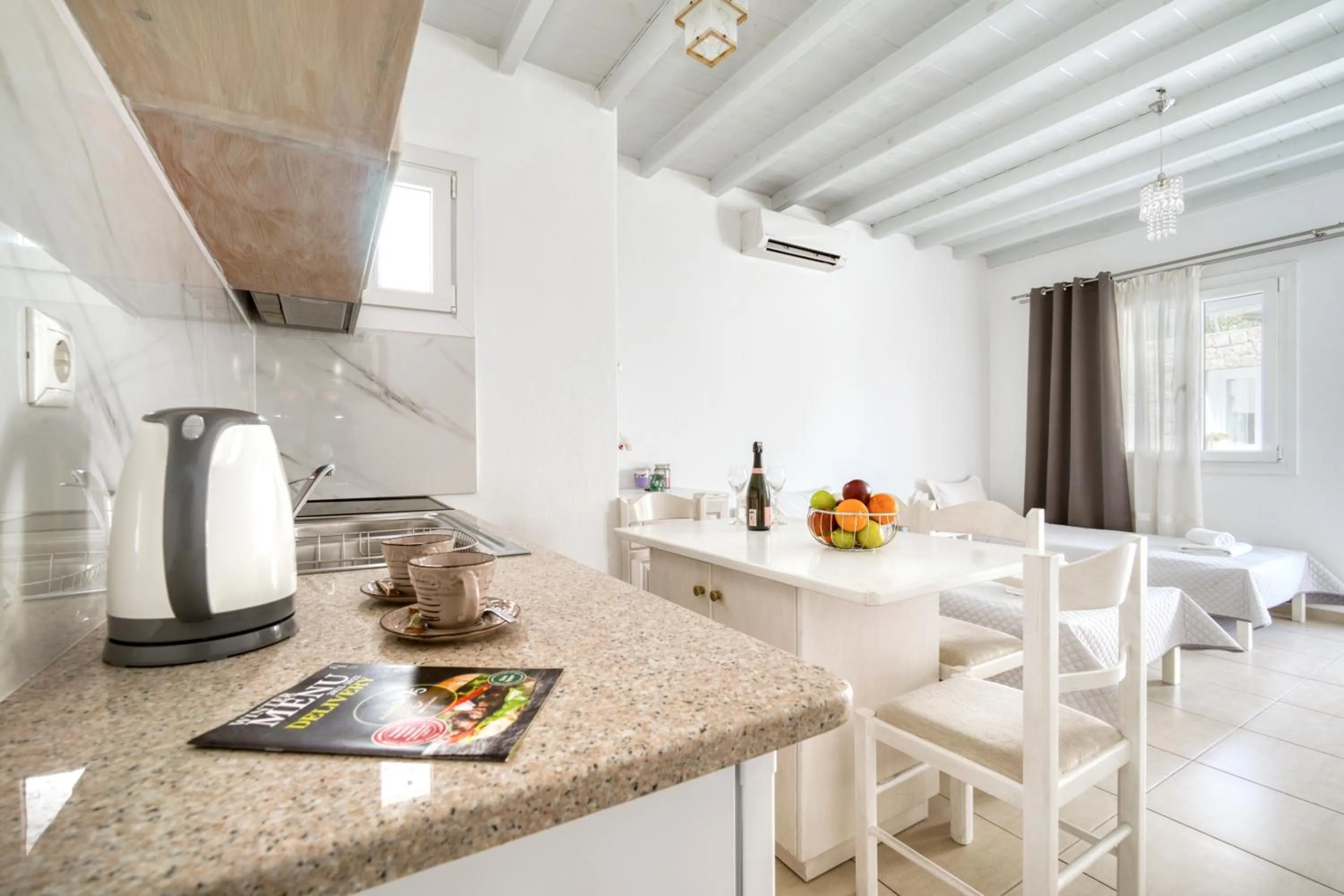 Anius Apartments