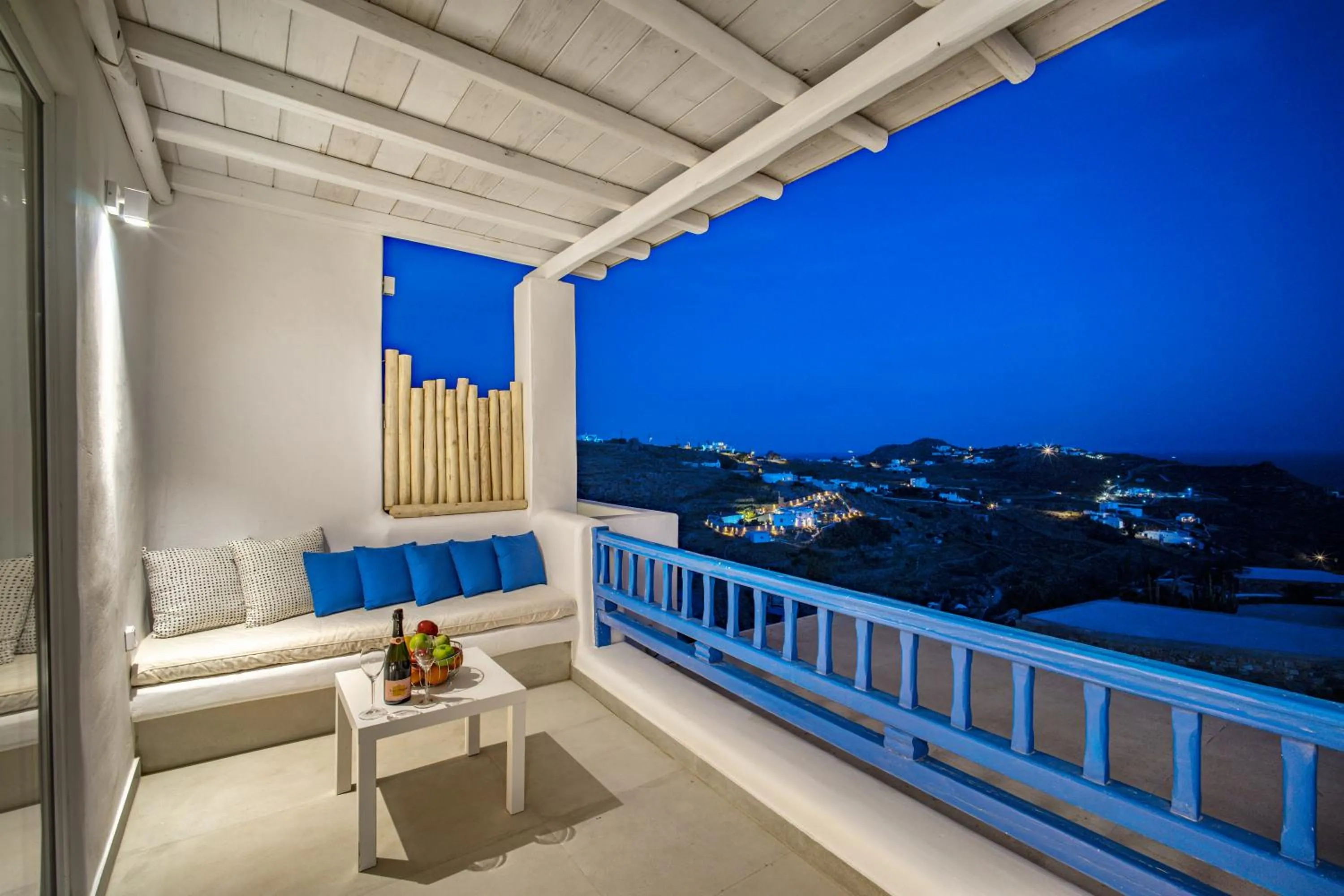 Anius Apartments