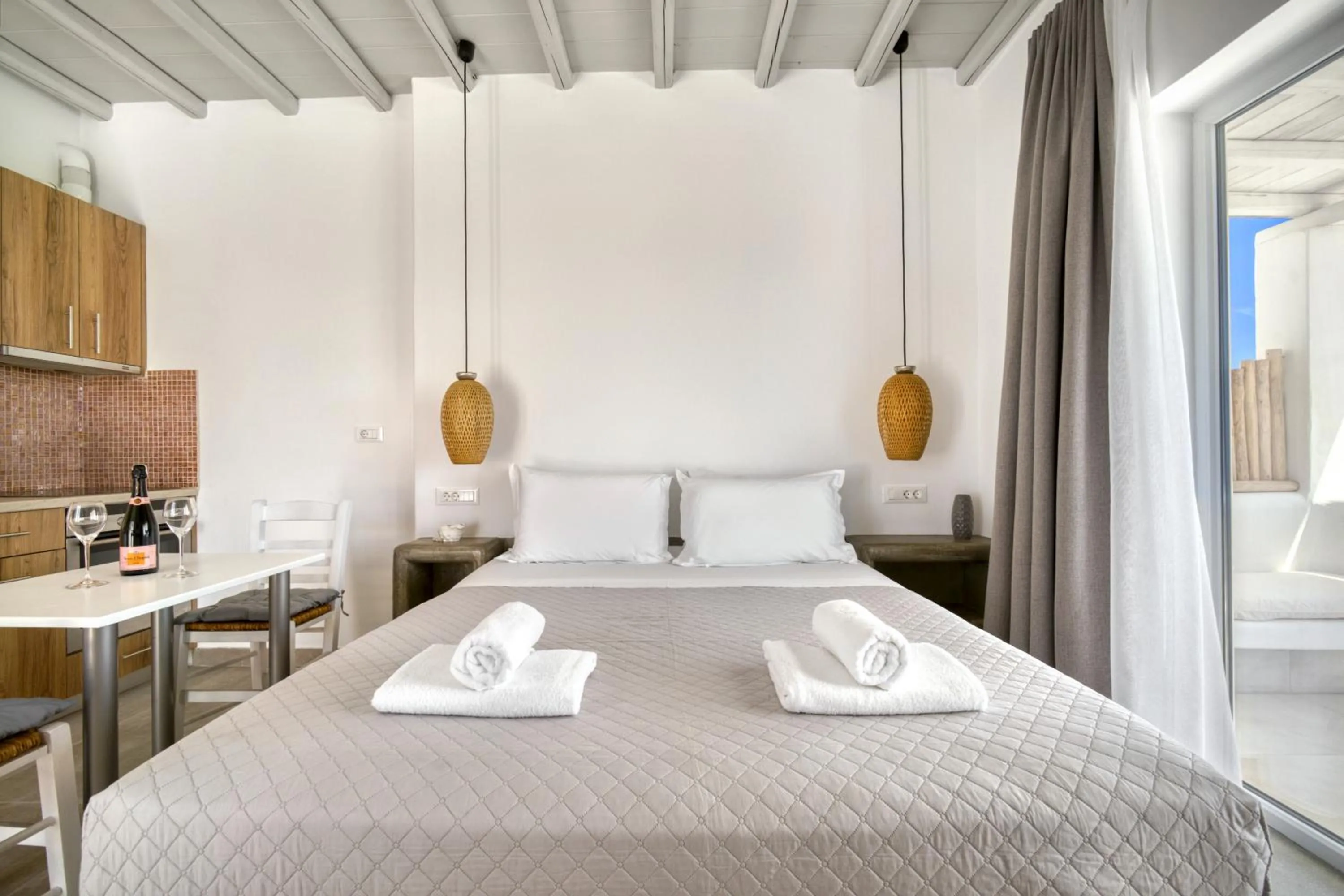 Bed in Anius Apartments