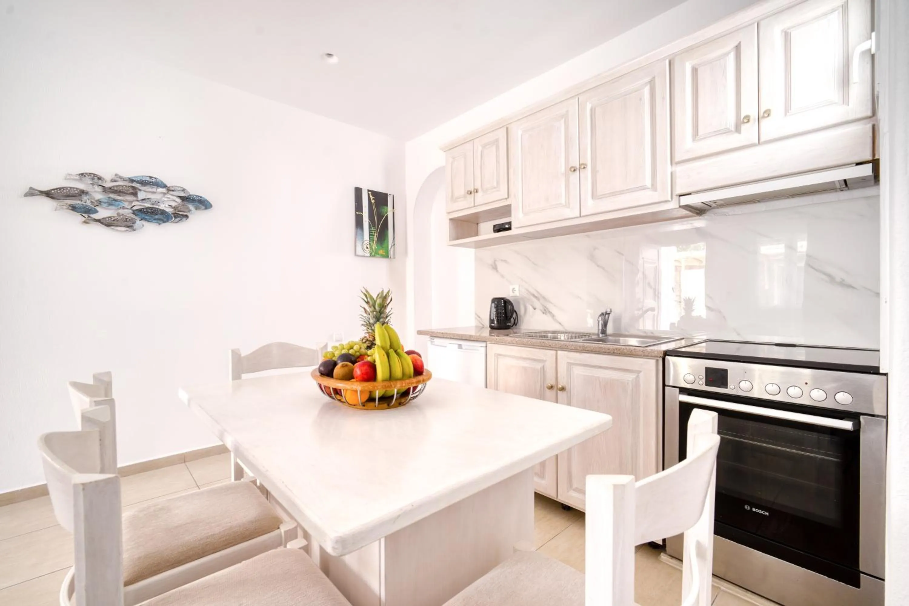 Anius Apartments