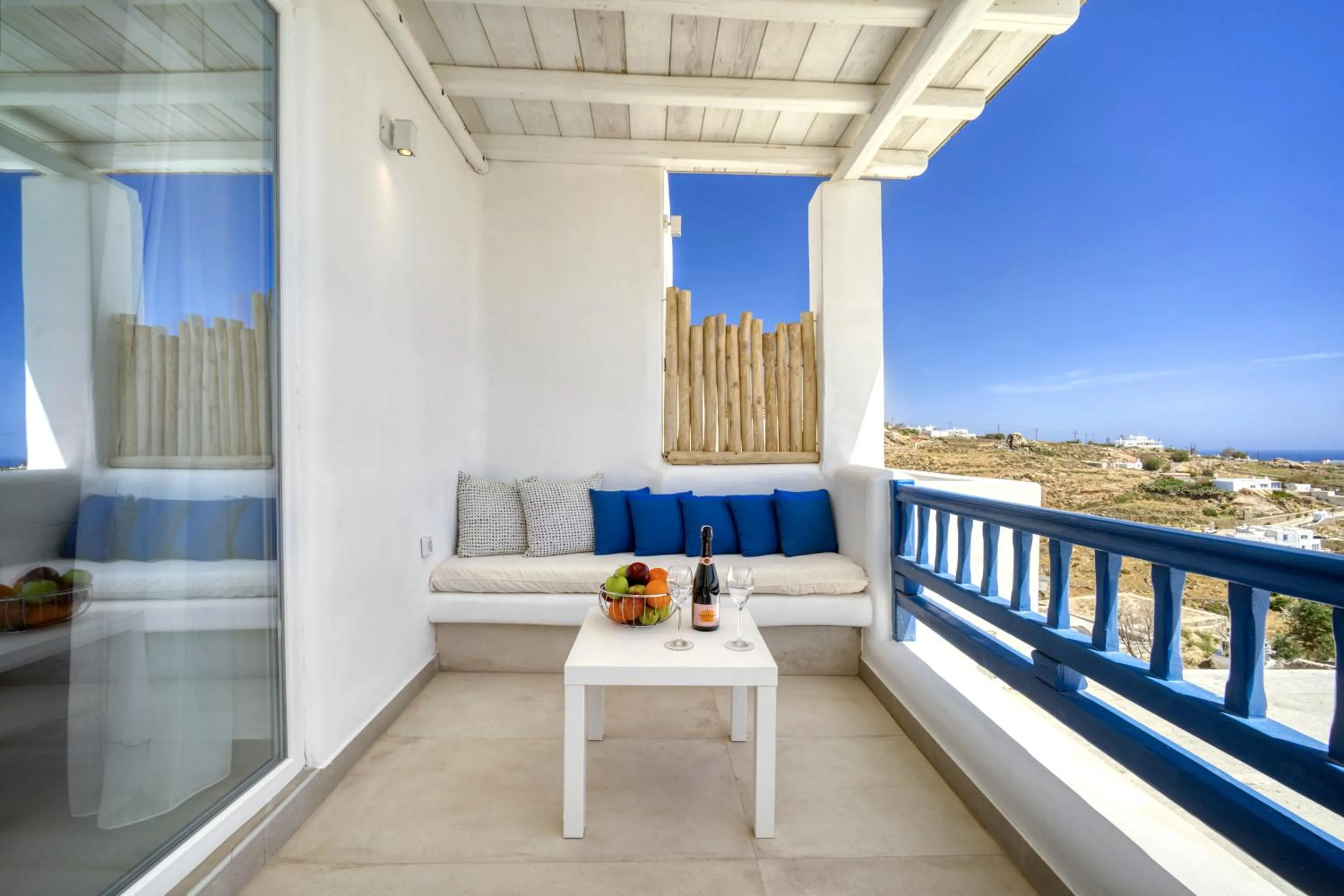 Anius Apartments