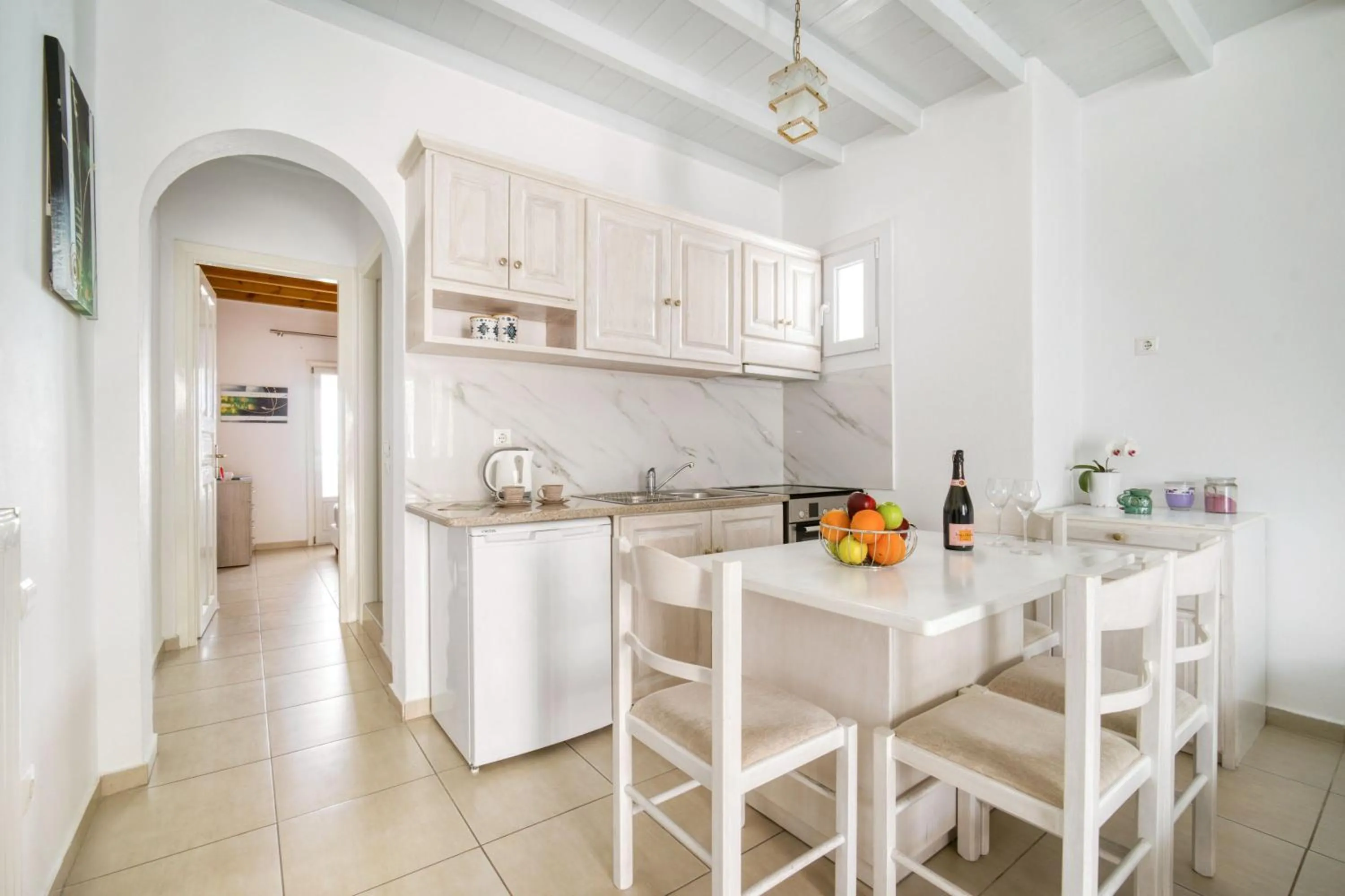 Anius Apartments