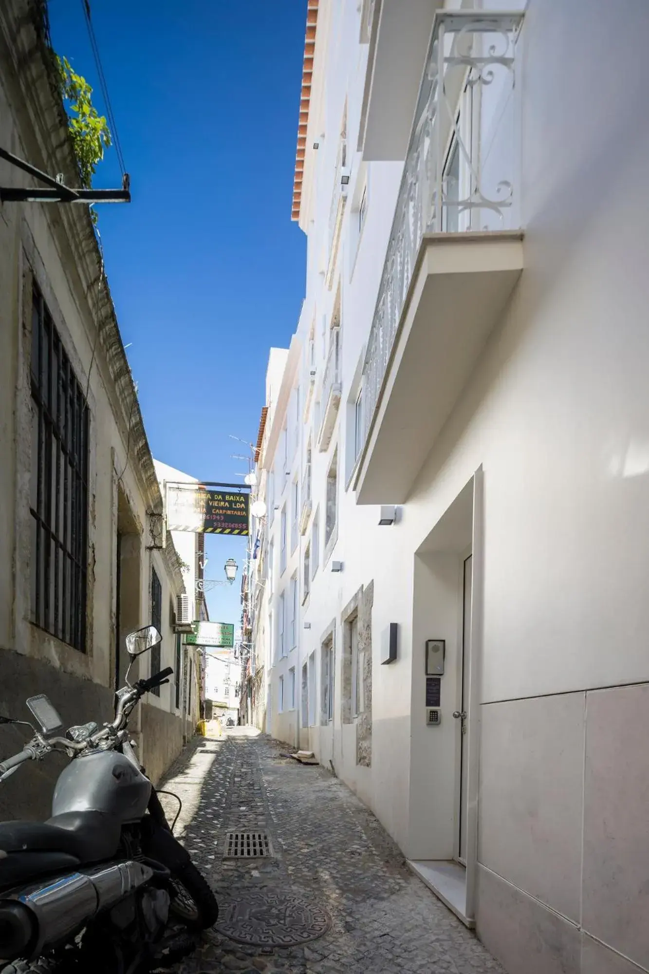 Property building in Lisbon Serviced Apartments - Mouraria Property building in Lisbon Serviced Apartments - Mouraria
