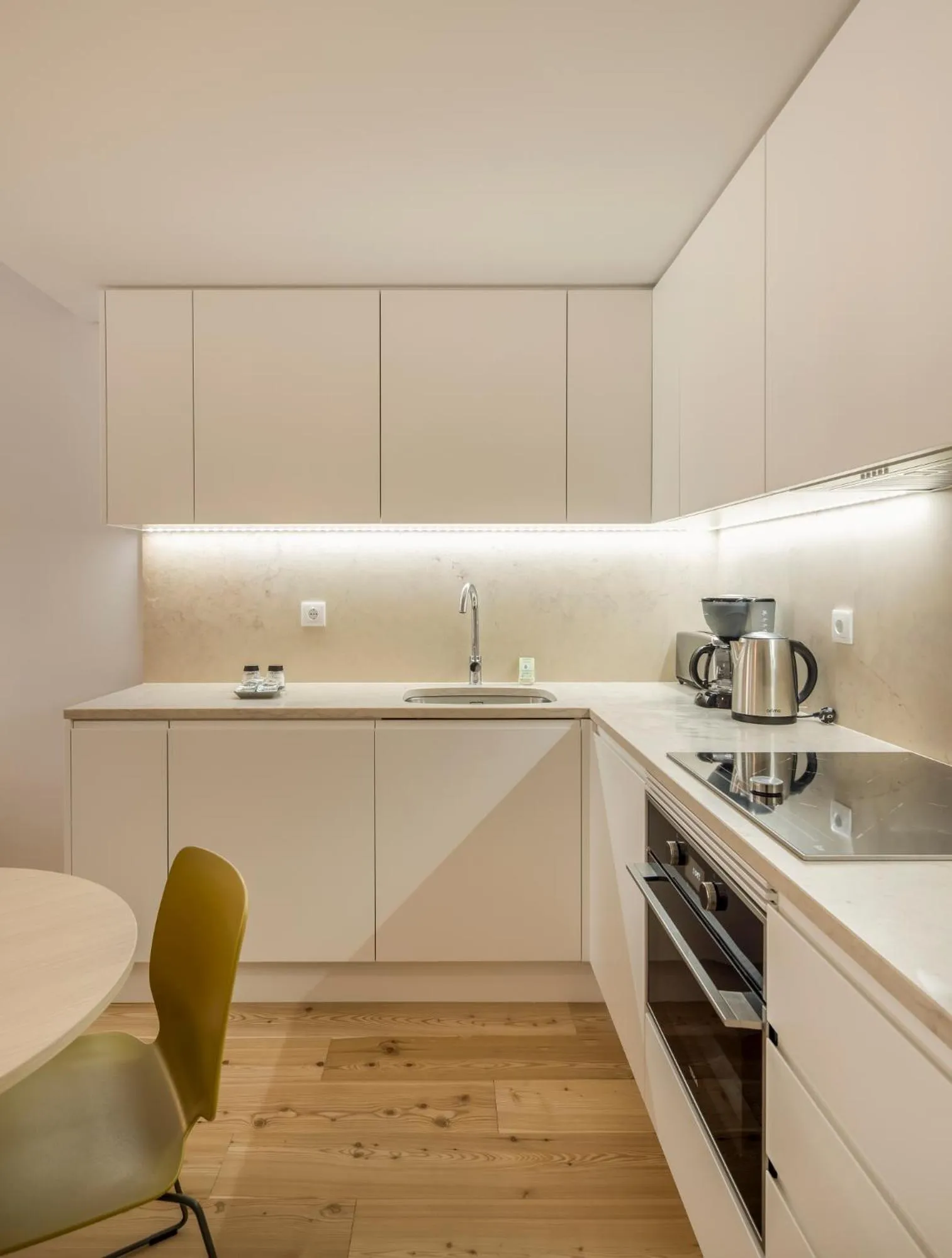 Kitchen or kitchenette in Lisbon Serviced Apartments - Mouraria
