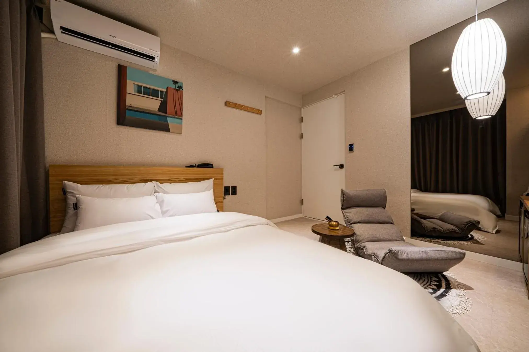 Bed in Knockin Hotel Daejeon by Aank Bed in Knockin Hotel Daejeon by Aank