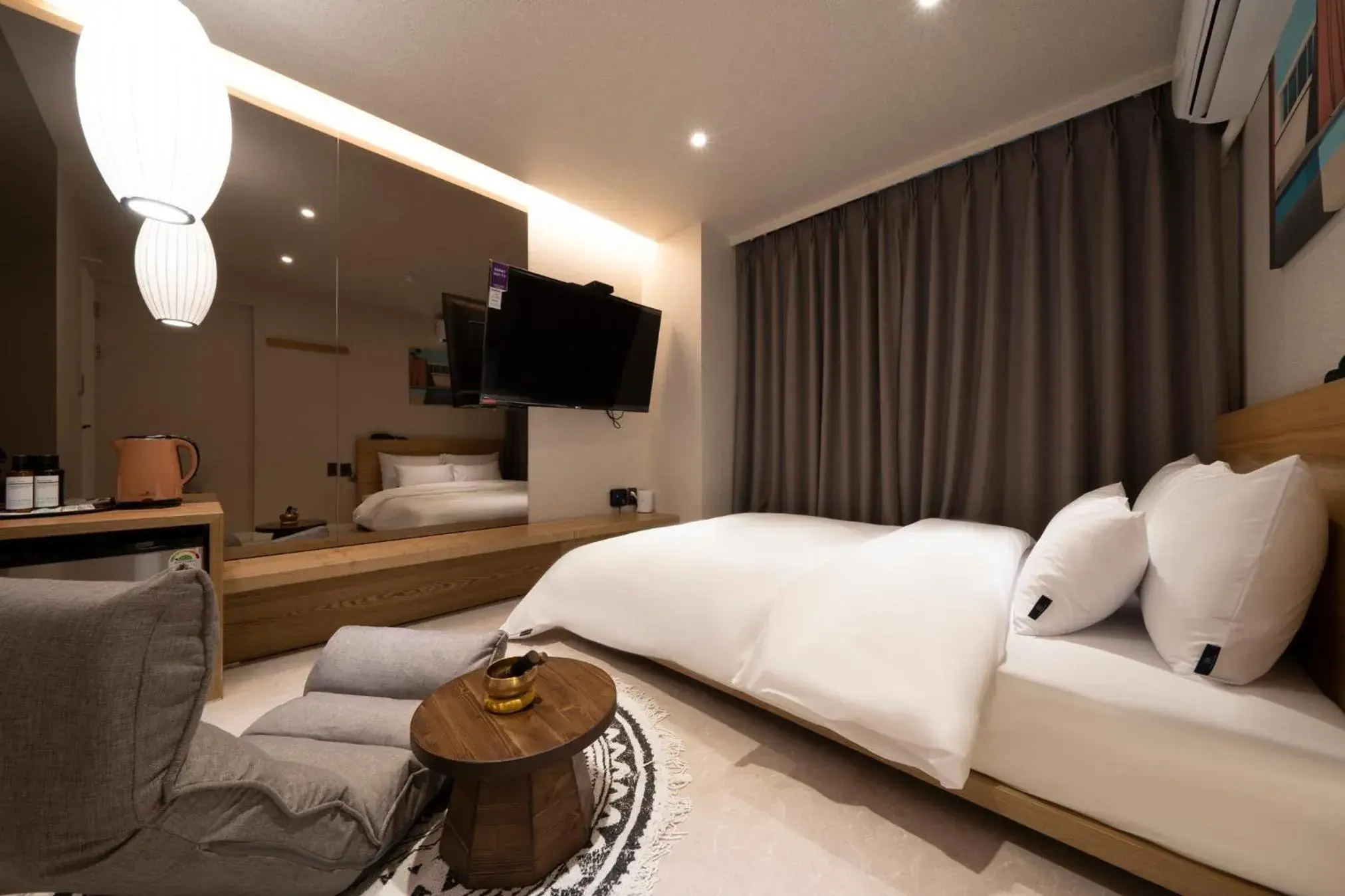 Bed in Knockin Hotel Daejeon by Aank Bed in Knockin Hotel Daejeon by Aank