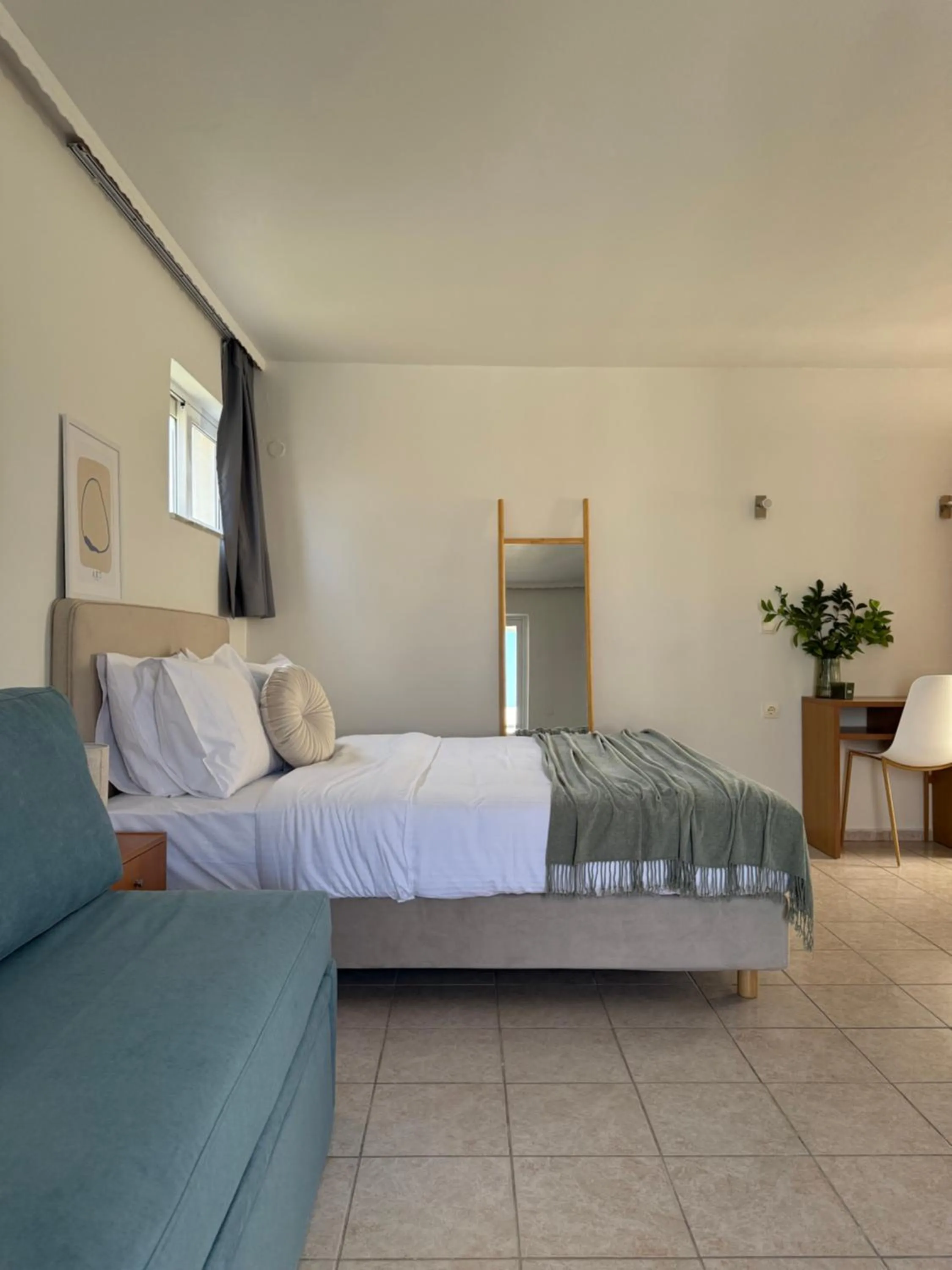 Bed in Flisvos