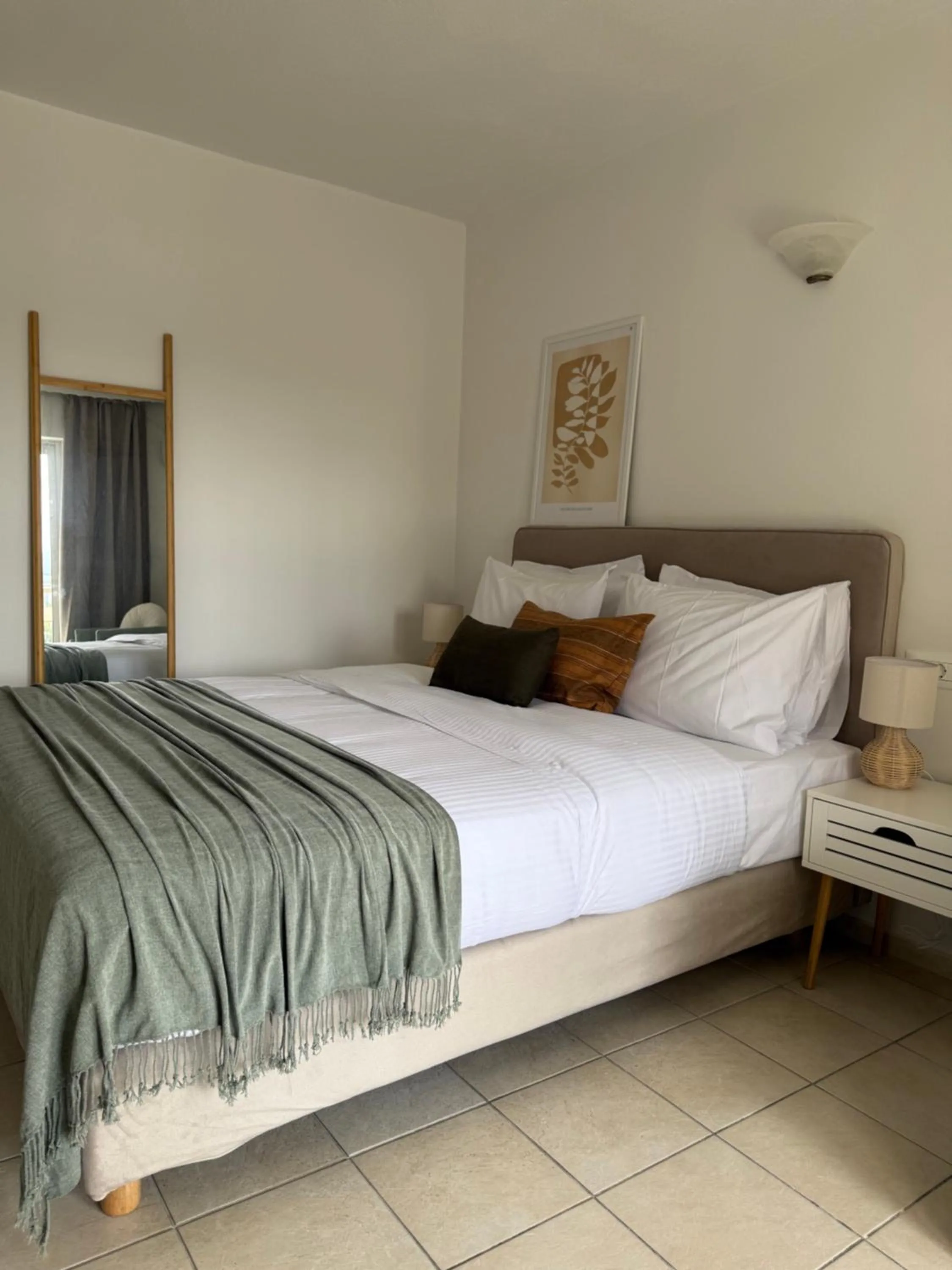 Bed in Flisvos