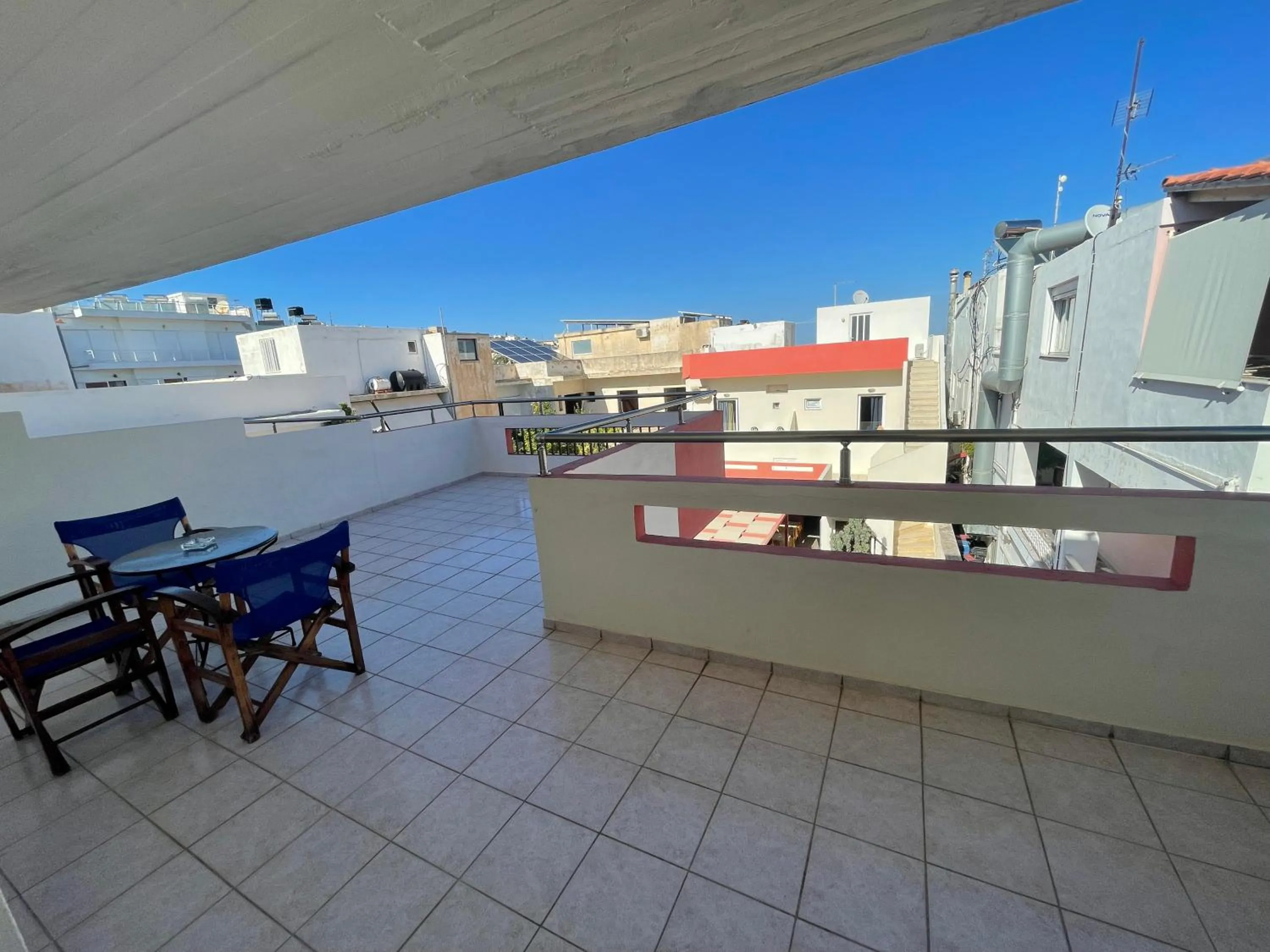 Property building in Flisvos