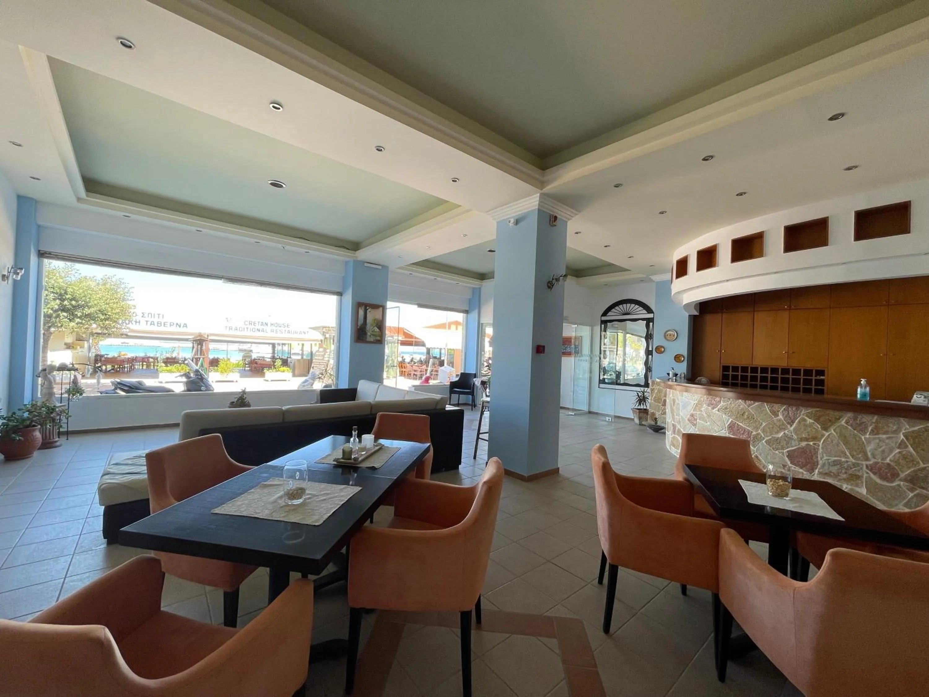 Property building in Flisvos