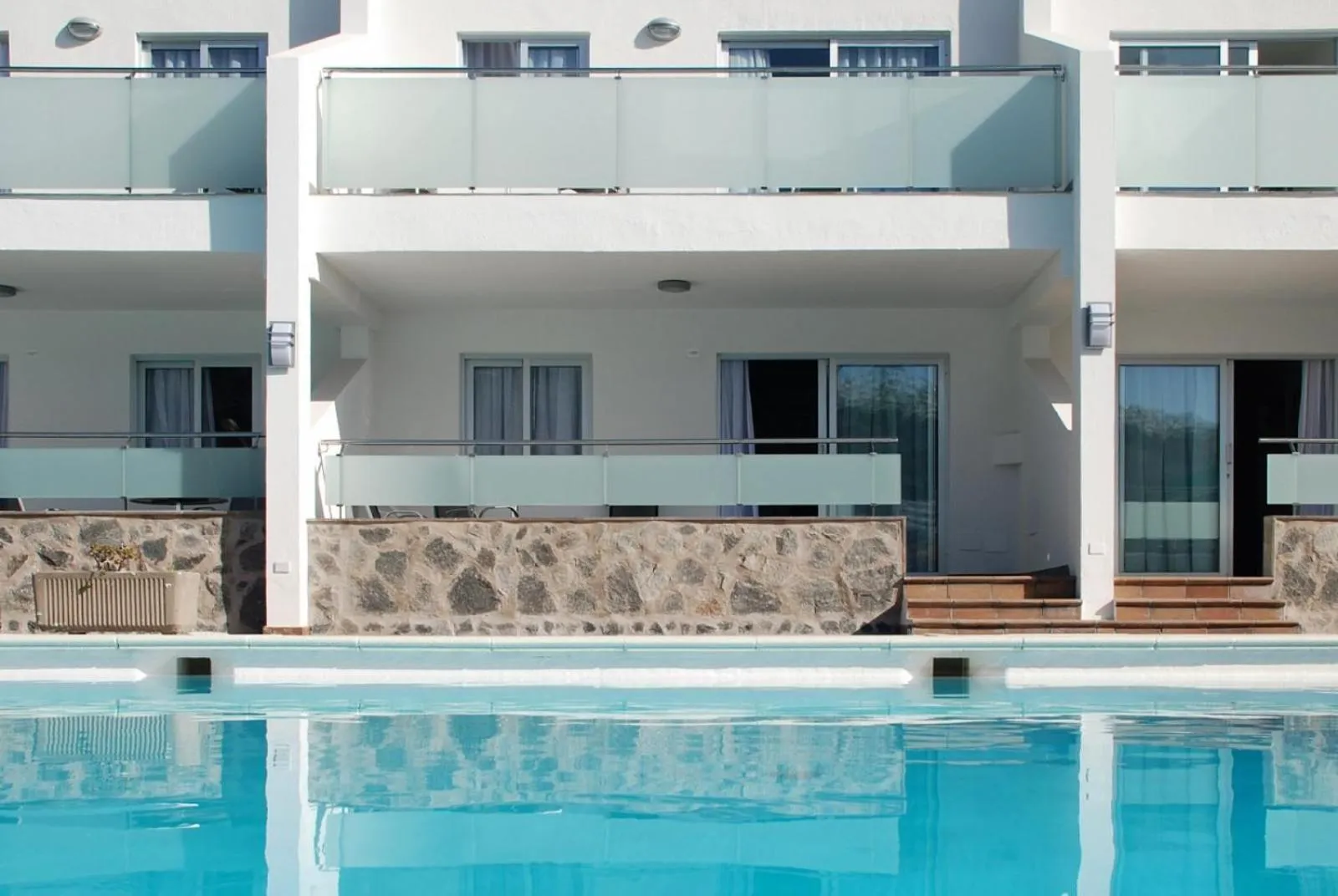 Photo of the whole room in Servatur Castillo de Sol