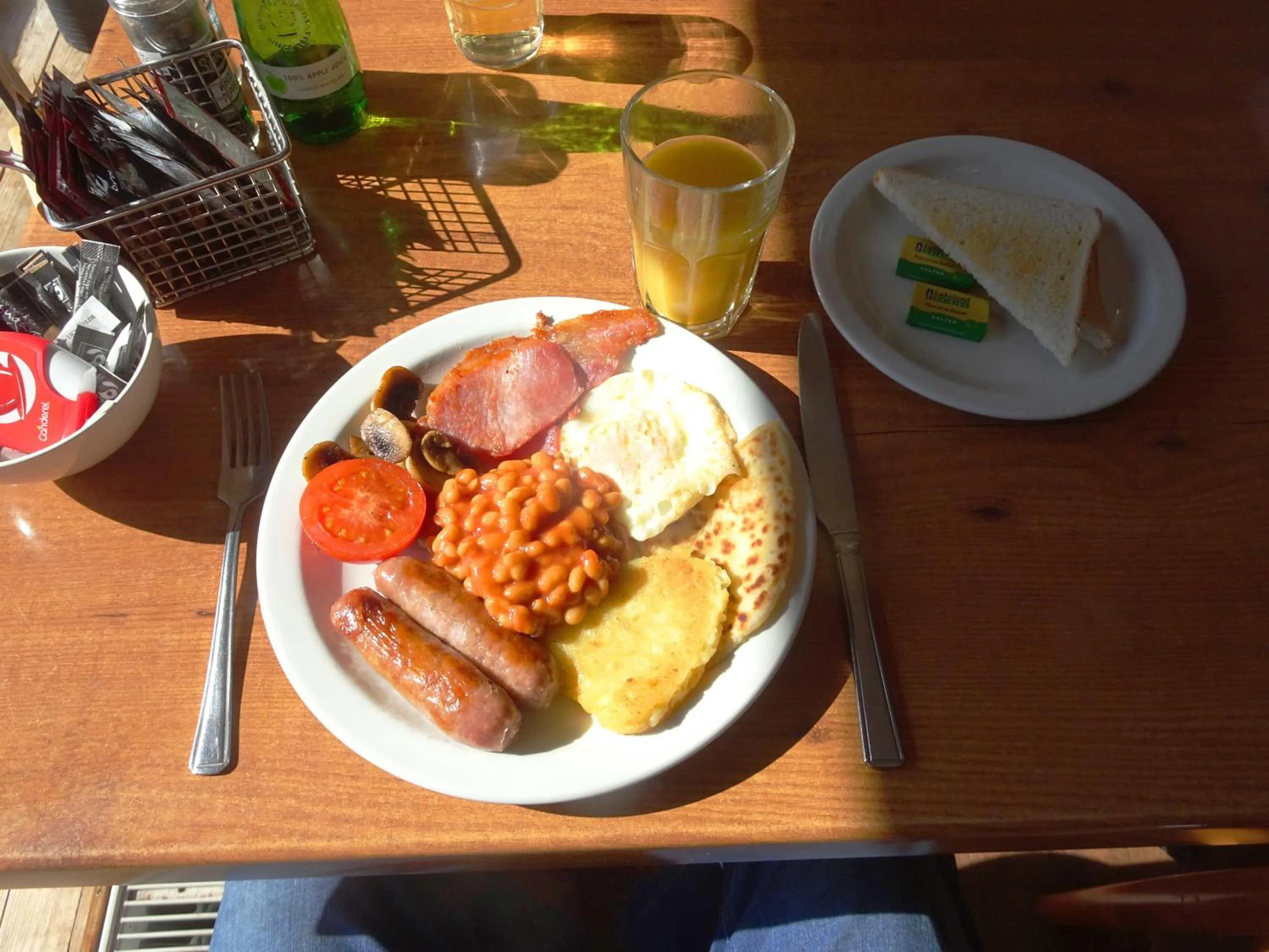 Dining area in Black Burn Lodge B & B