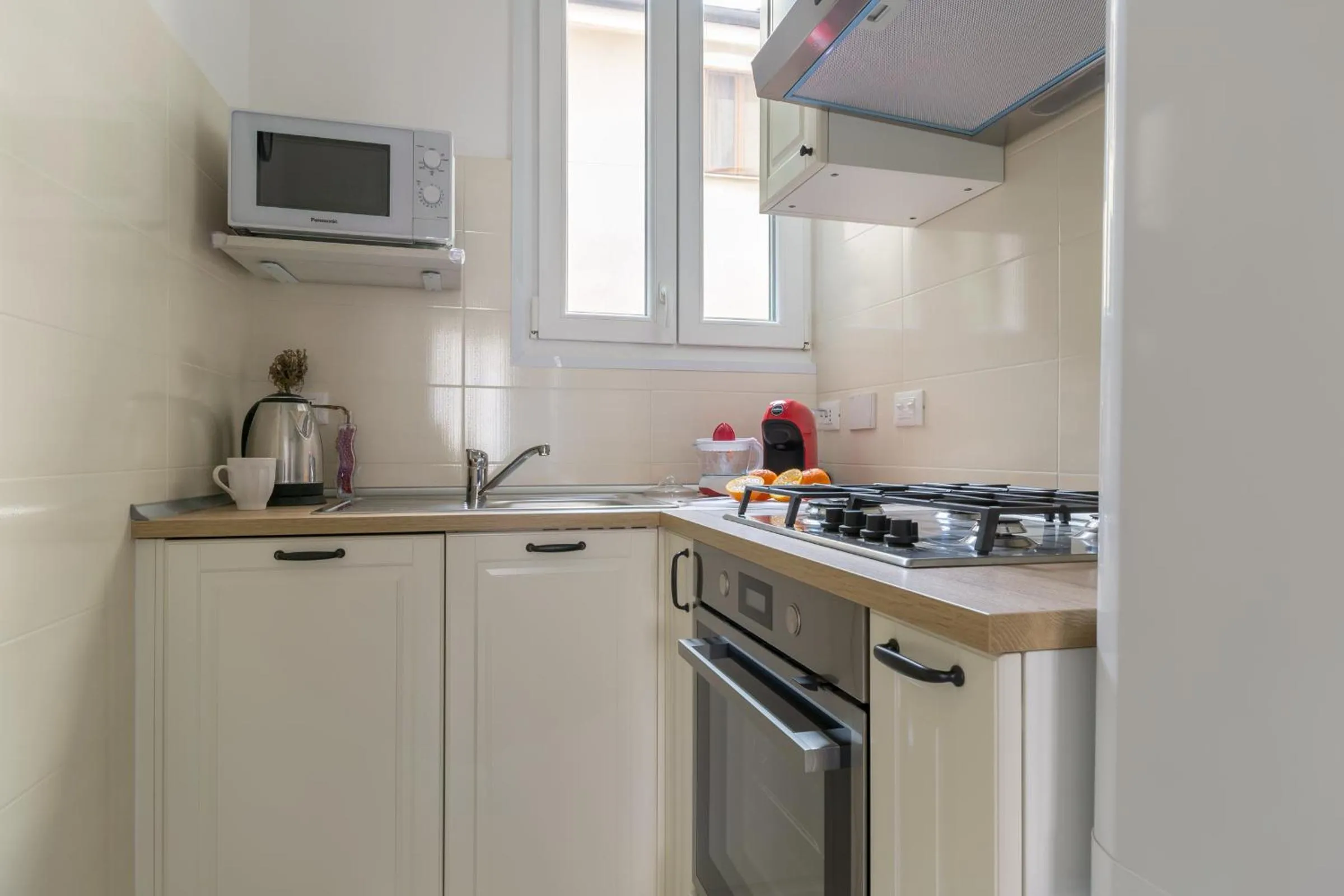 Kitchen or kitchenette in HouSmart Vicolo Bolognetti