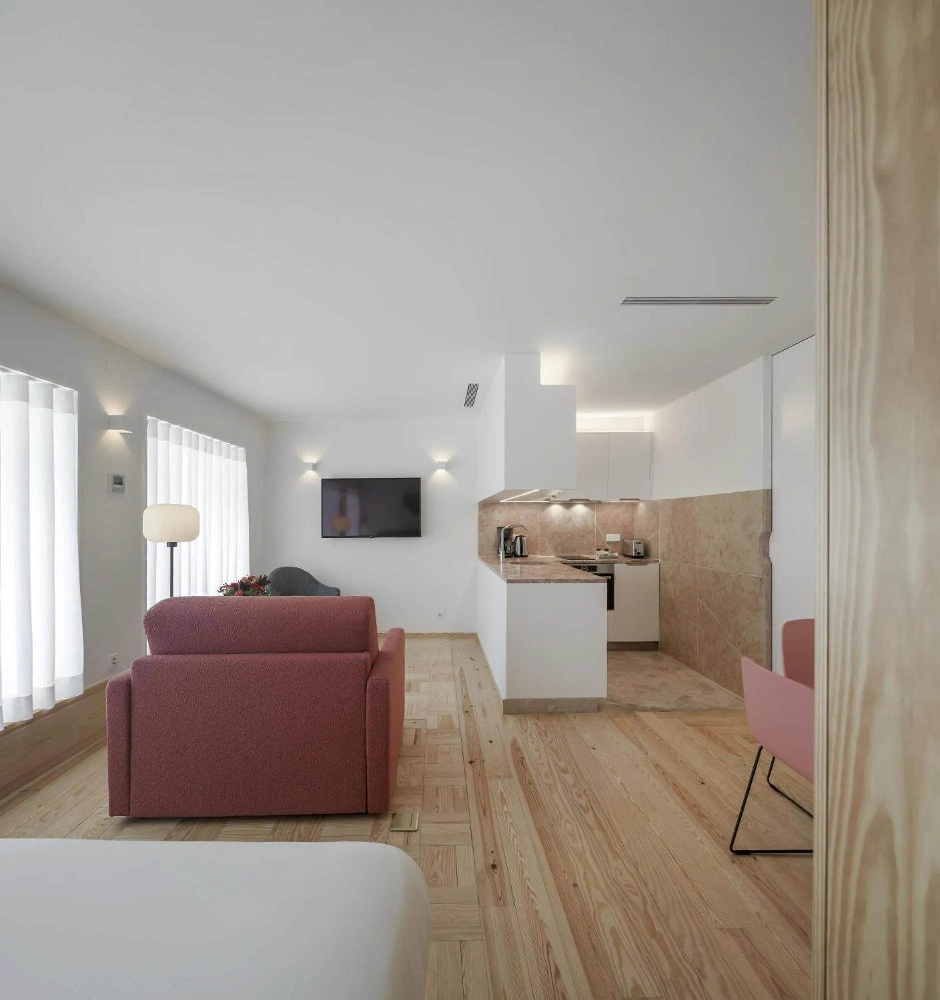 Bedroom in Lisbon Serviced Apartments - Principe Real