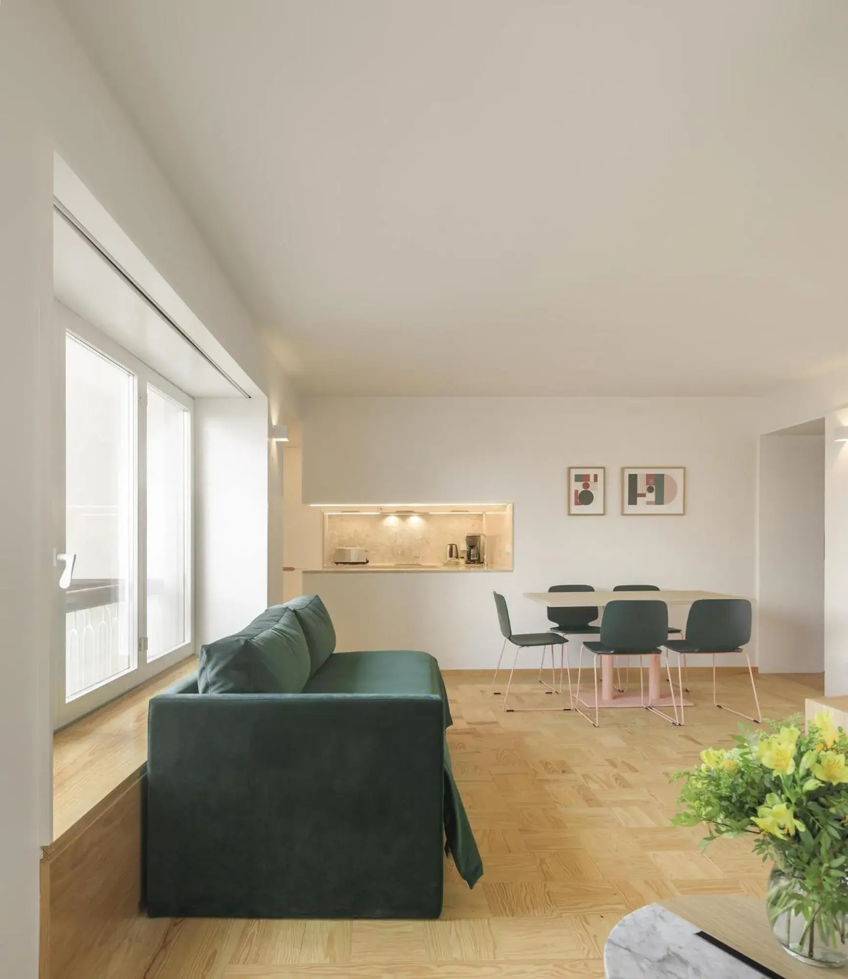 Living room in Lisbon Serviced Apartments - Principe Real Living room in Lisbon Serviced Apartments - Principe Real