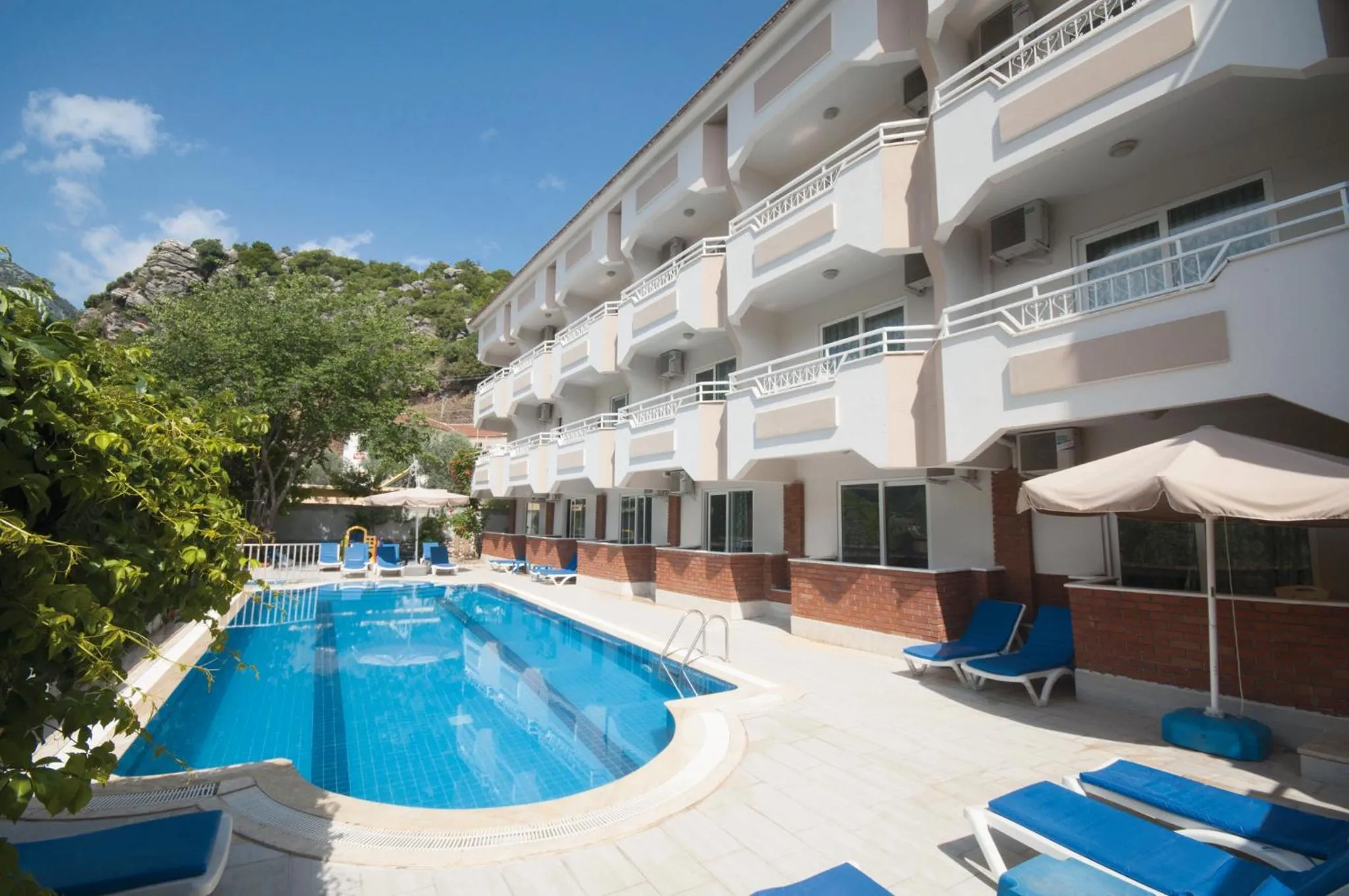 Swimming pool in Sen Apart