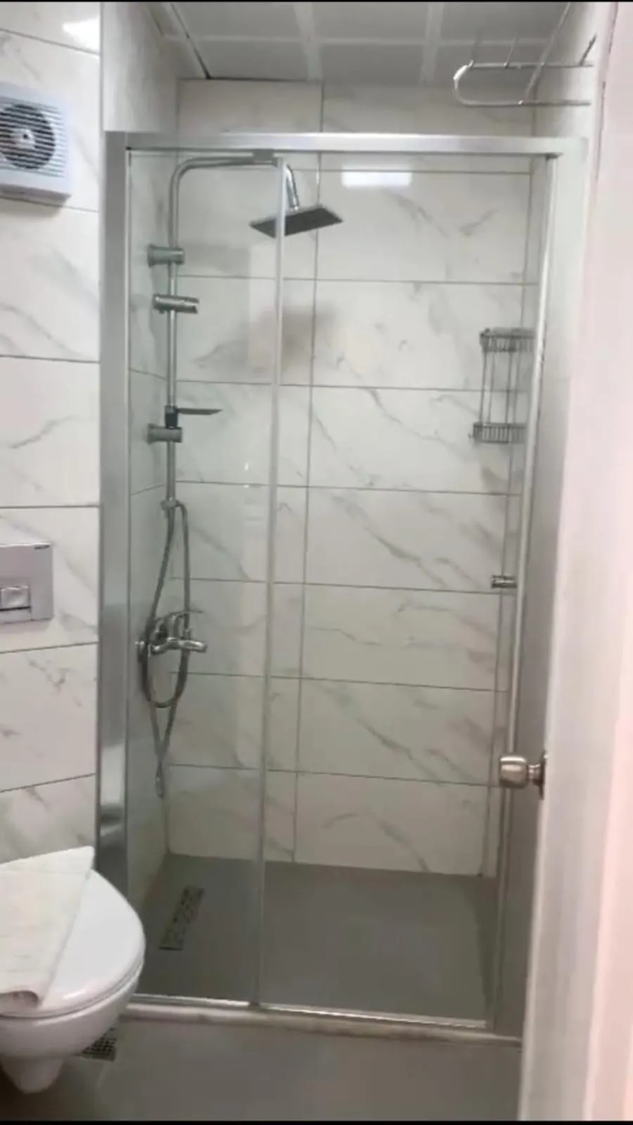 Shower in Sen Apart