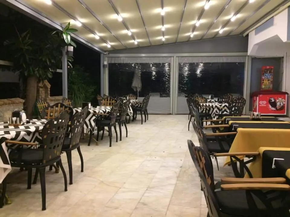 Restaurant/places to eat in Sen Apart
