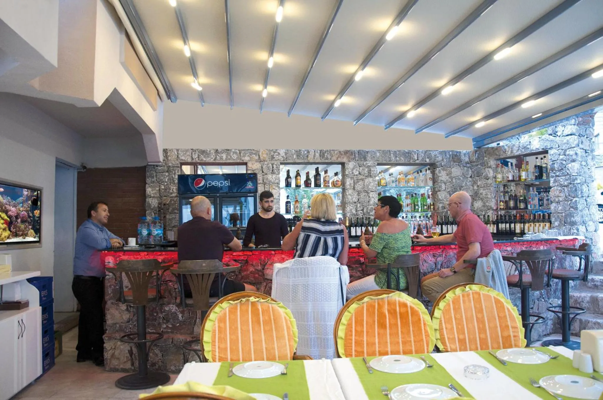 Restaurant/places to eat in Sen Apart