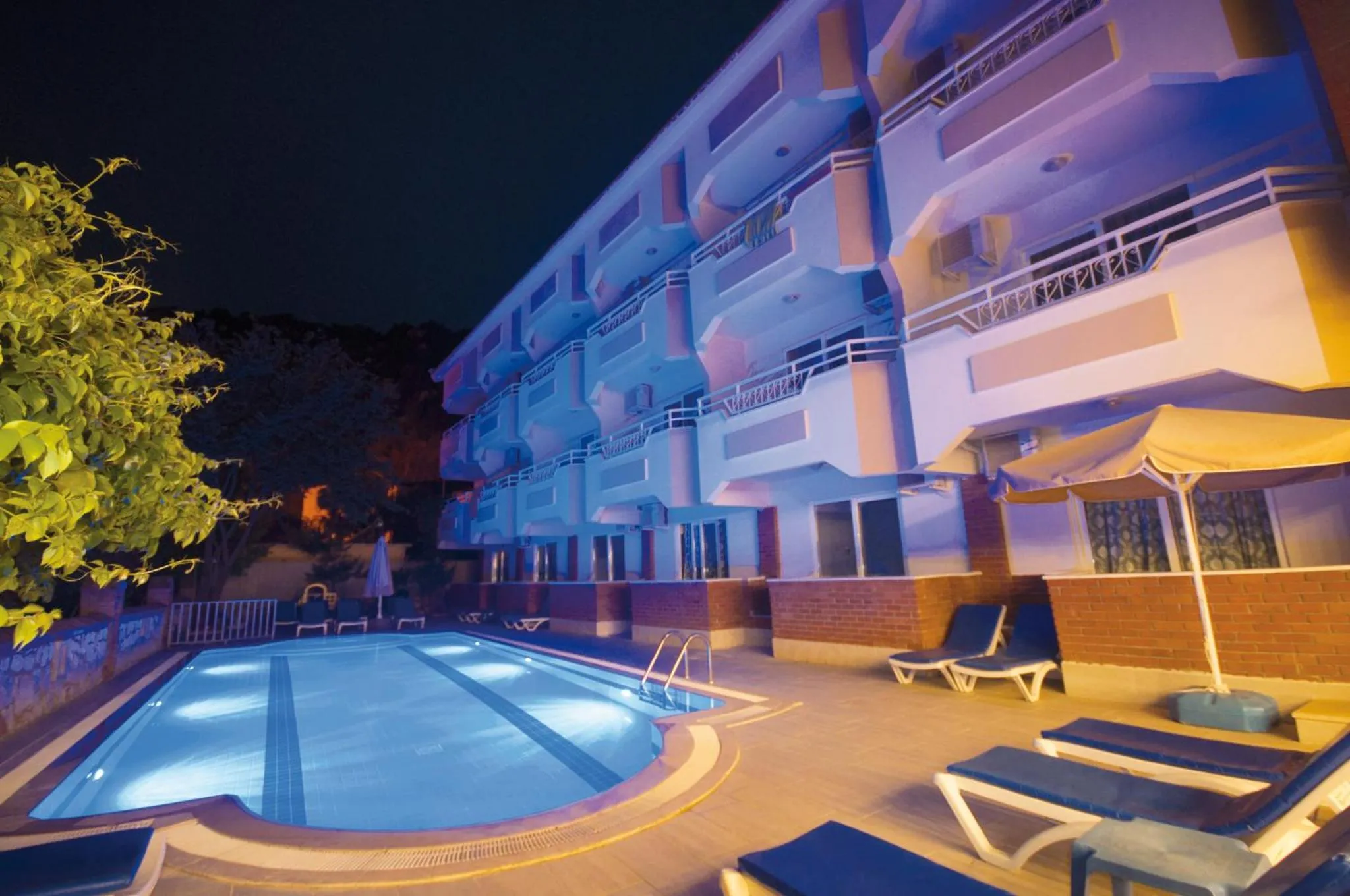 Swimming pool in Sen Apart