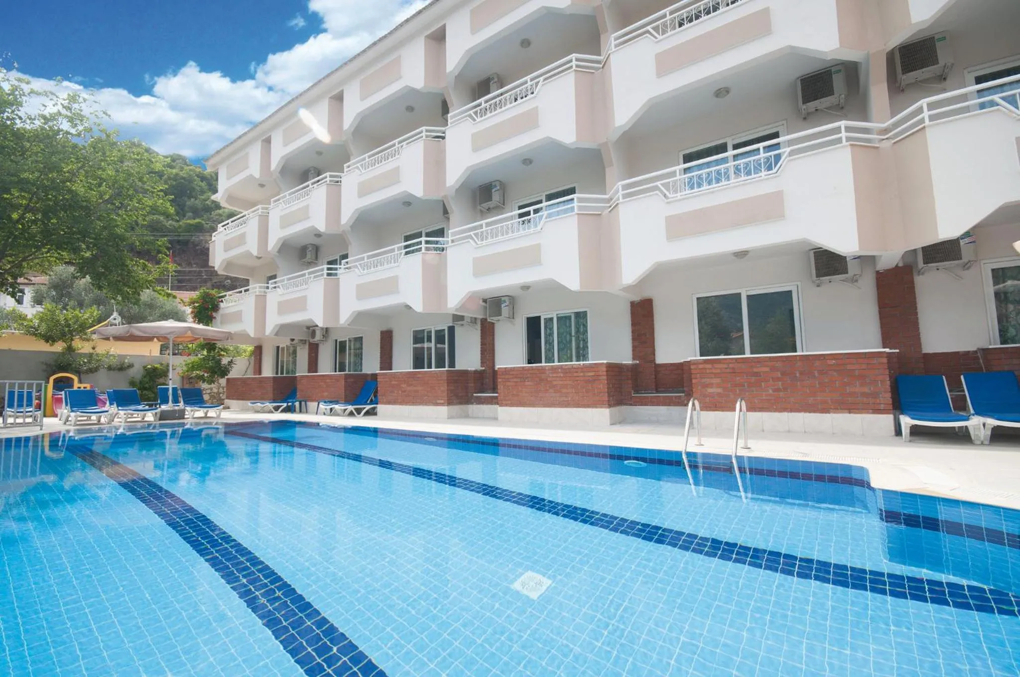 Swimming pool in Sen Apart