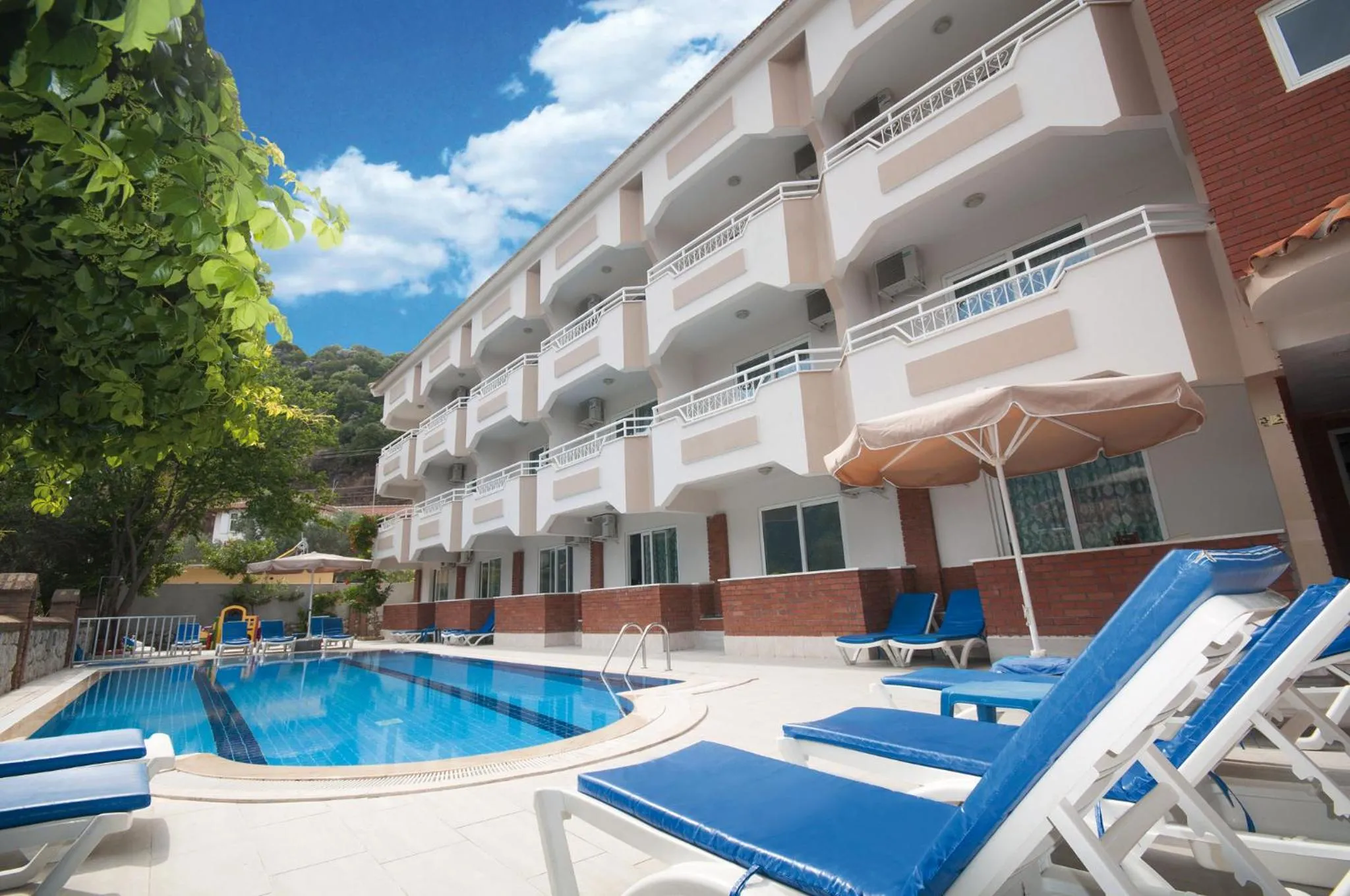 Swimming pool in Sen Apart
