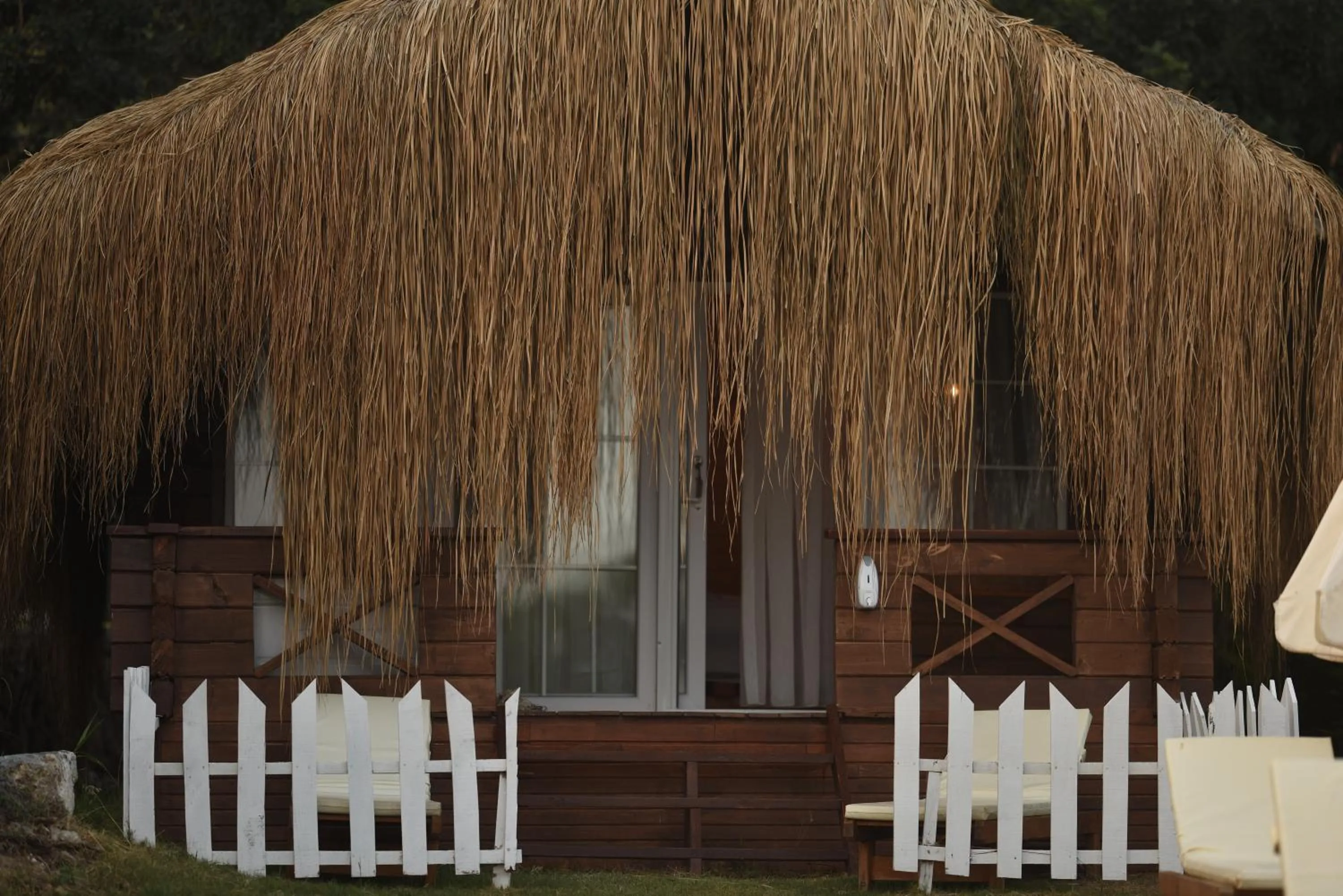 Hot Tub in Green Pine Bungalows & Beach Luxury Concept