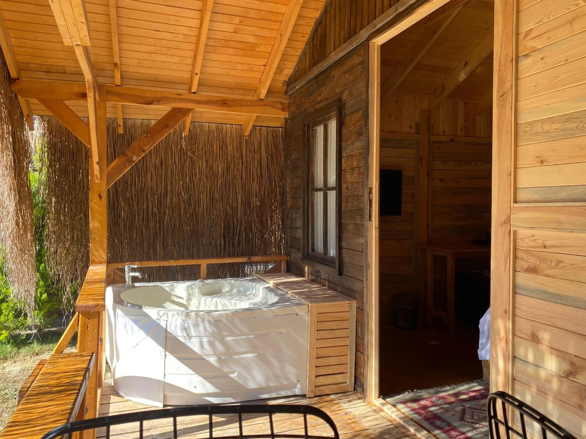 Hot Tub in Green Pine Bungalows & Beach Luxury Concept