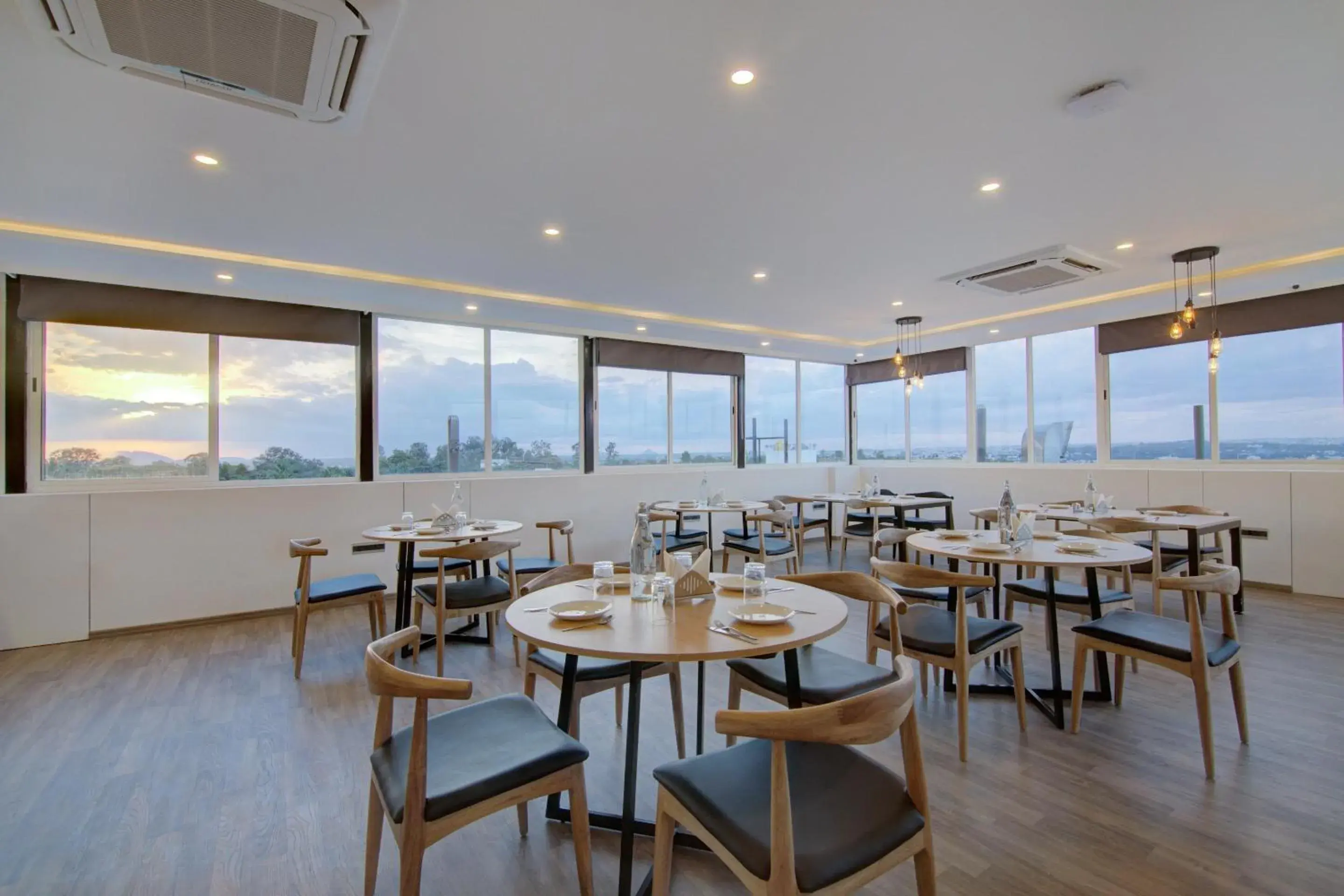 Restaurant/places to eat in Super Townhouse Global Village Tech Park Near Kengeri Bus Terminal Metro Station Restaurant/places to eat in Super Townhouse Global Village Tech Park Near Kengeri Bus Terminal Metro Station