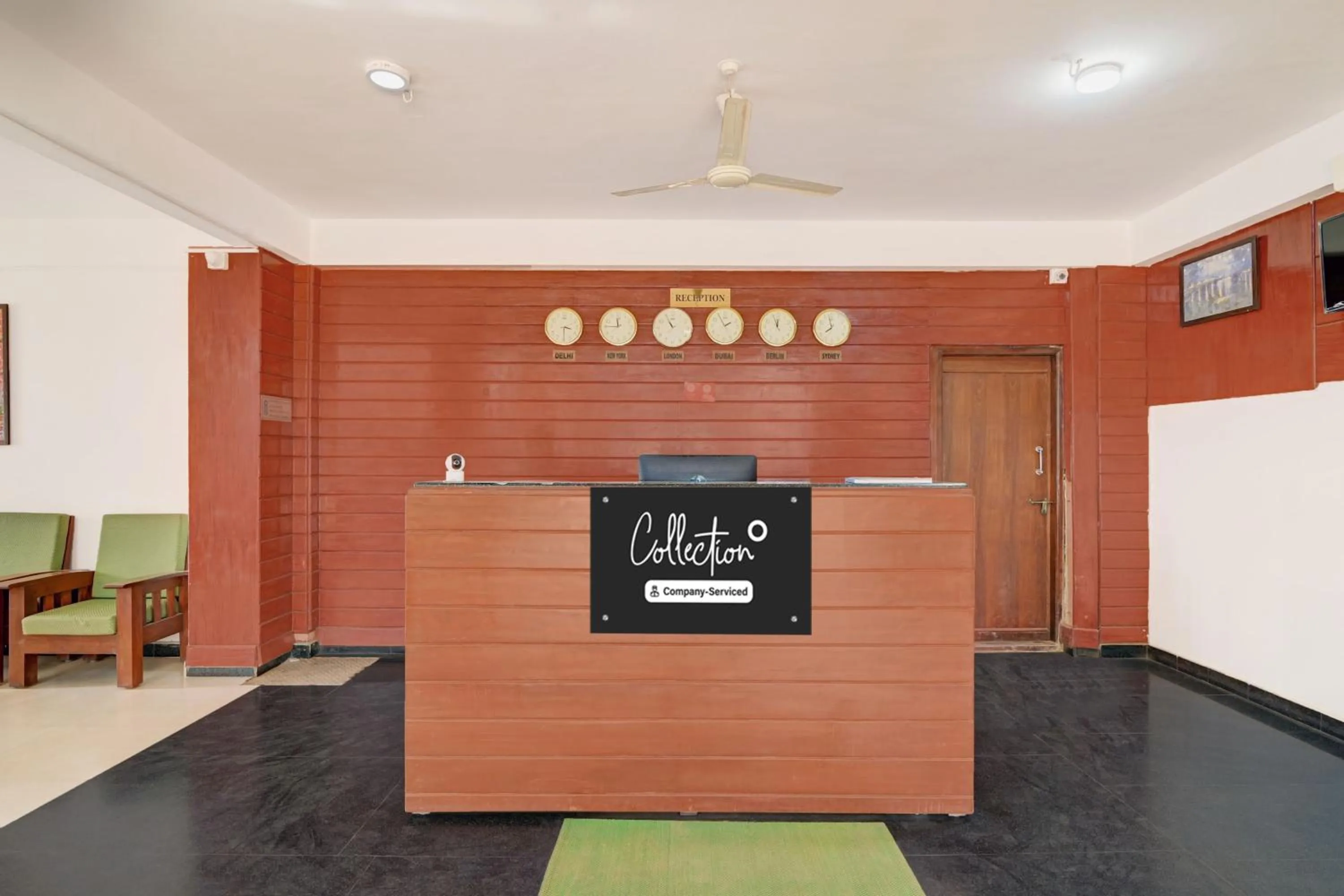 Lobby or reception in Super Collection O Madikeri City Center Near KSRTC Bus Stand Coorg Formerly Hotel Ragsys