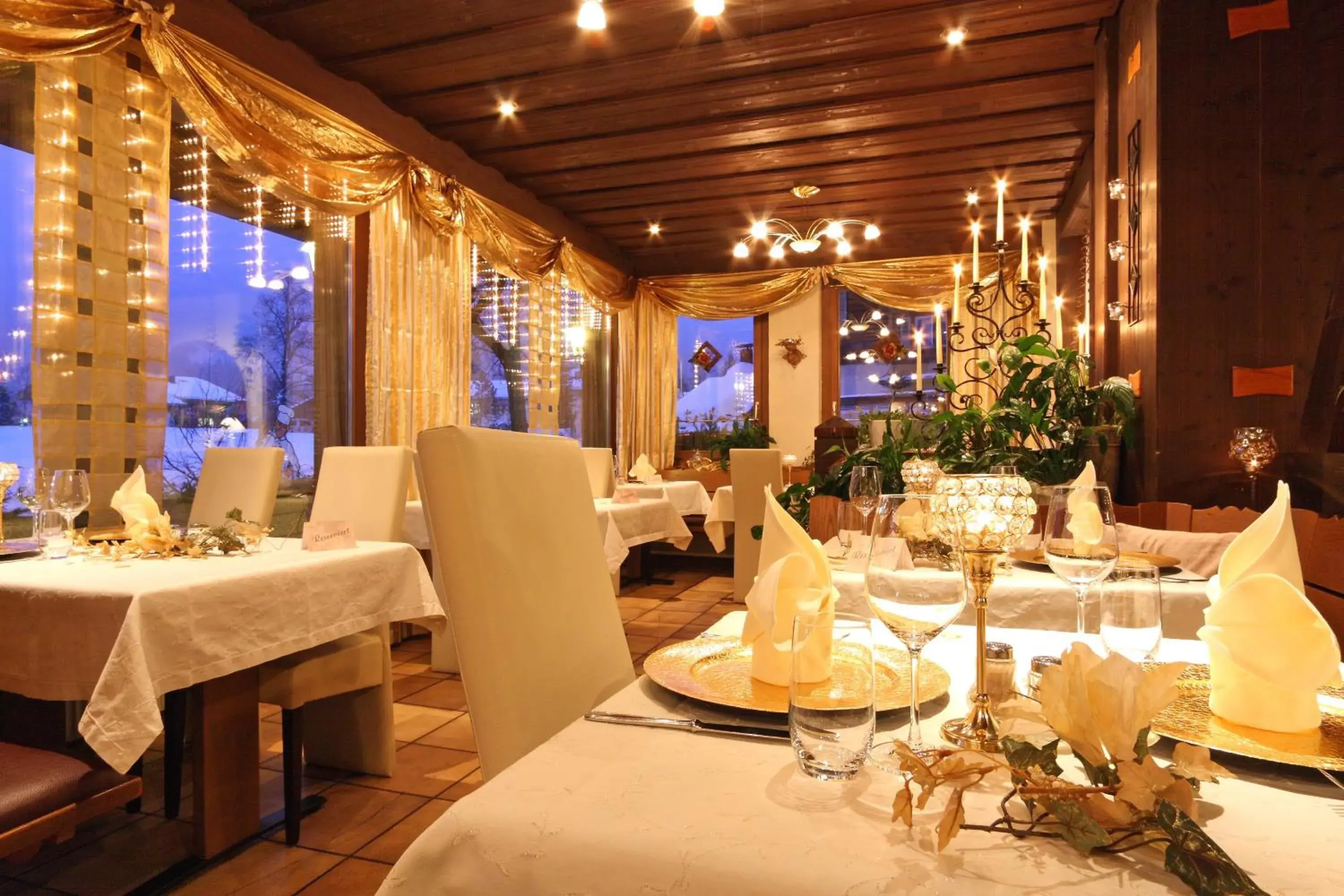 Restaurant/places to eat in Bernerhof Swiss Quality Hotel Restaurant/places to eat in Bernerhof Swiss Quality Hotel