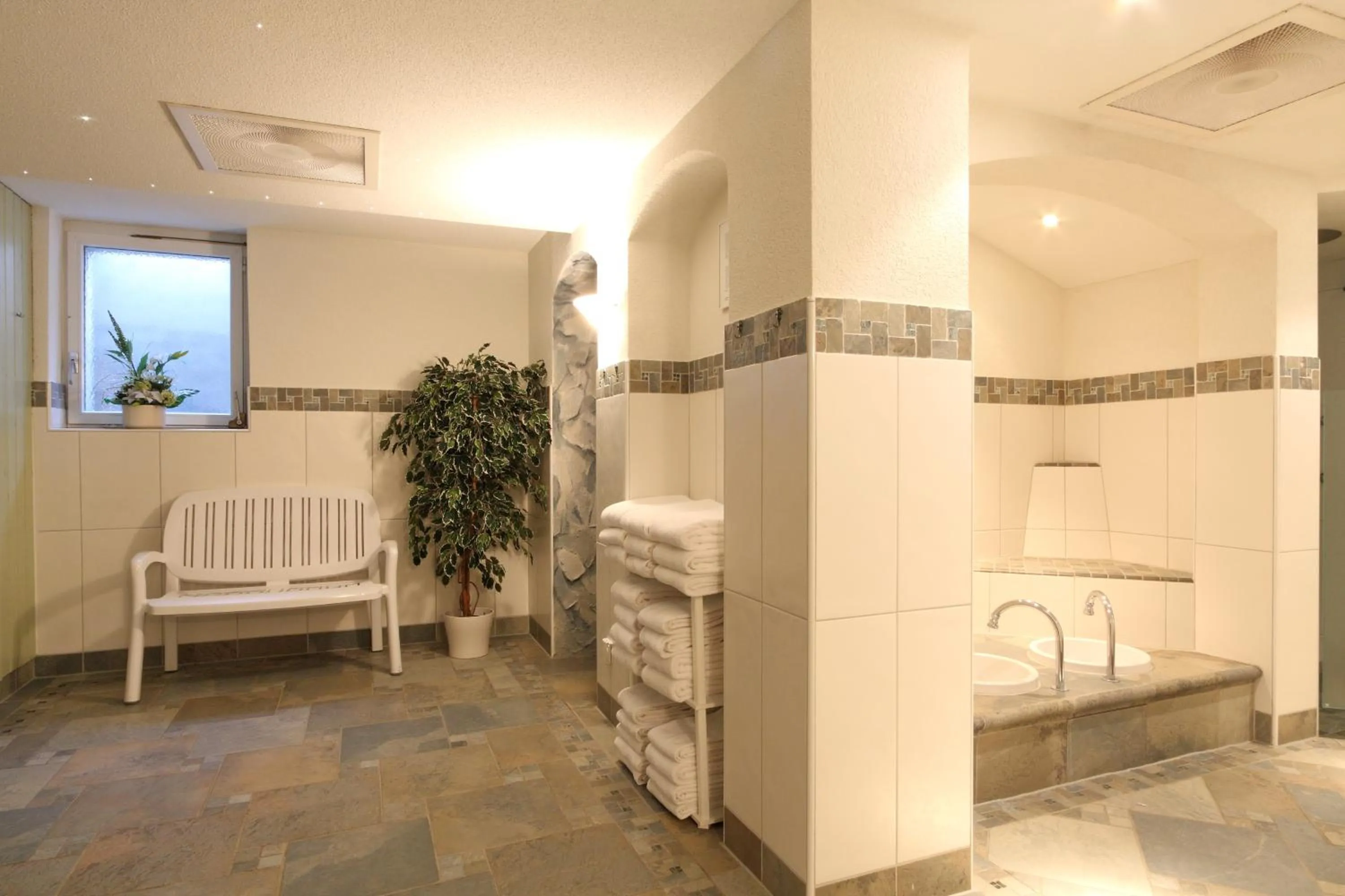 Spa and wellness centre/facilities in Bernerhof Swiss Quality Hotel