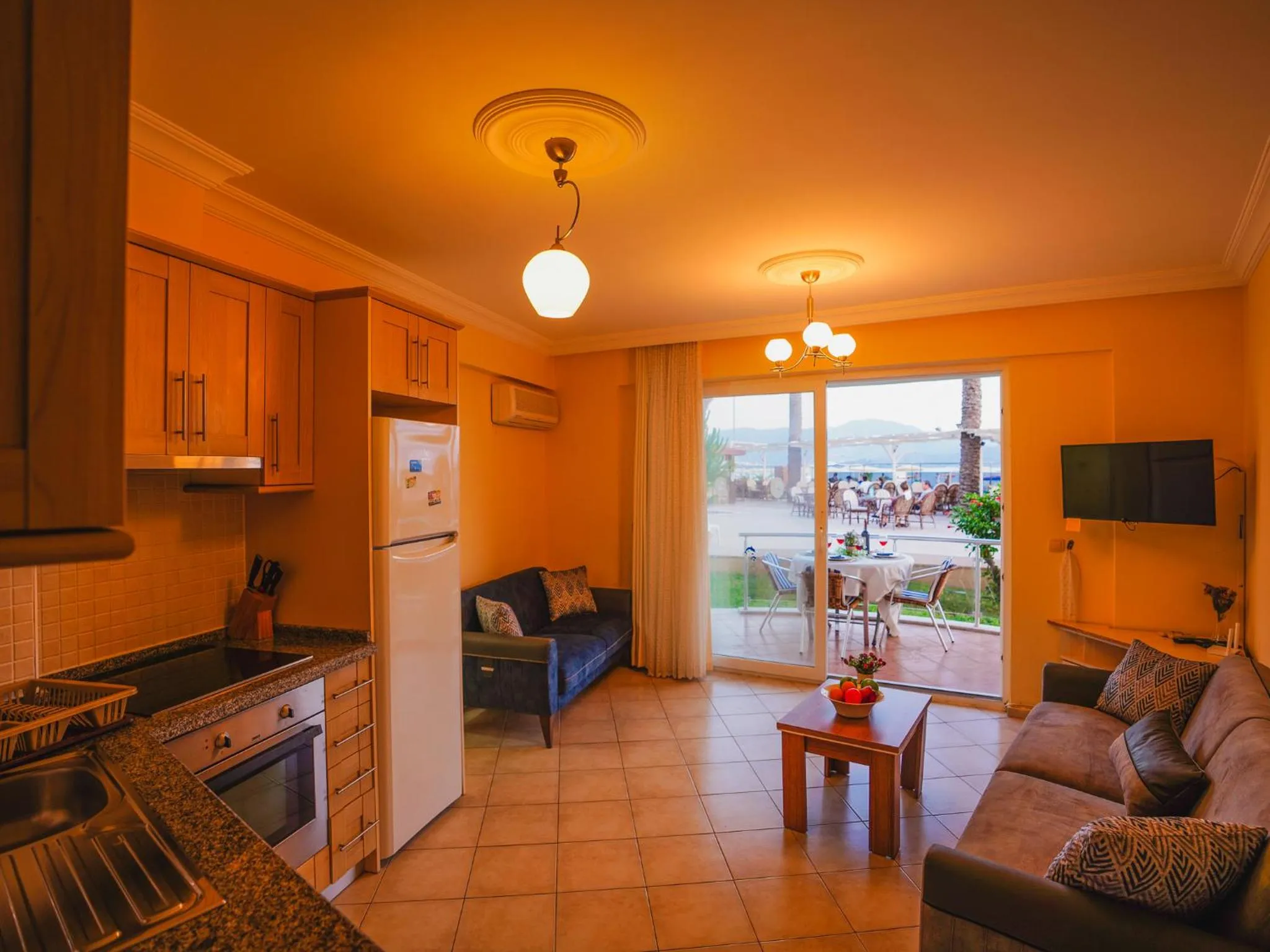 TV and multimedia in Sunset Beach Resort Aqua Lettings