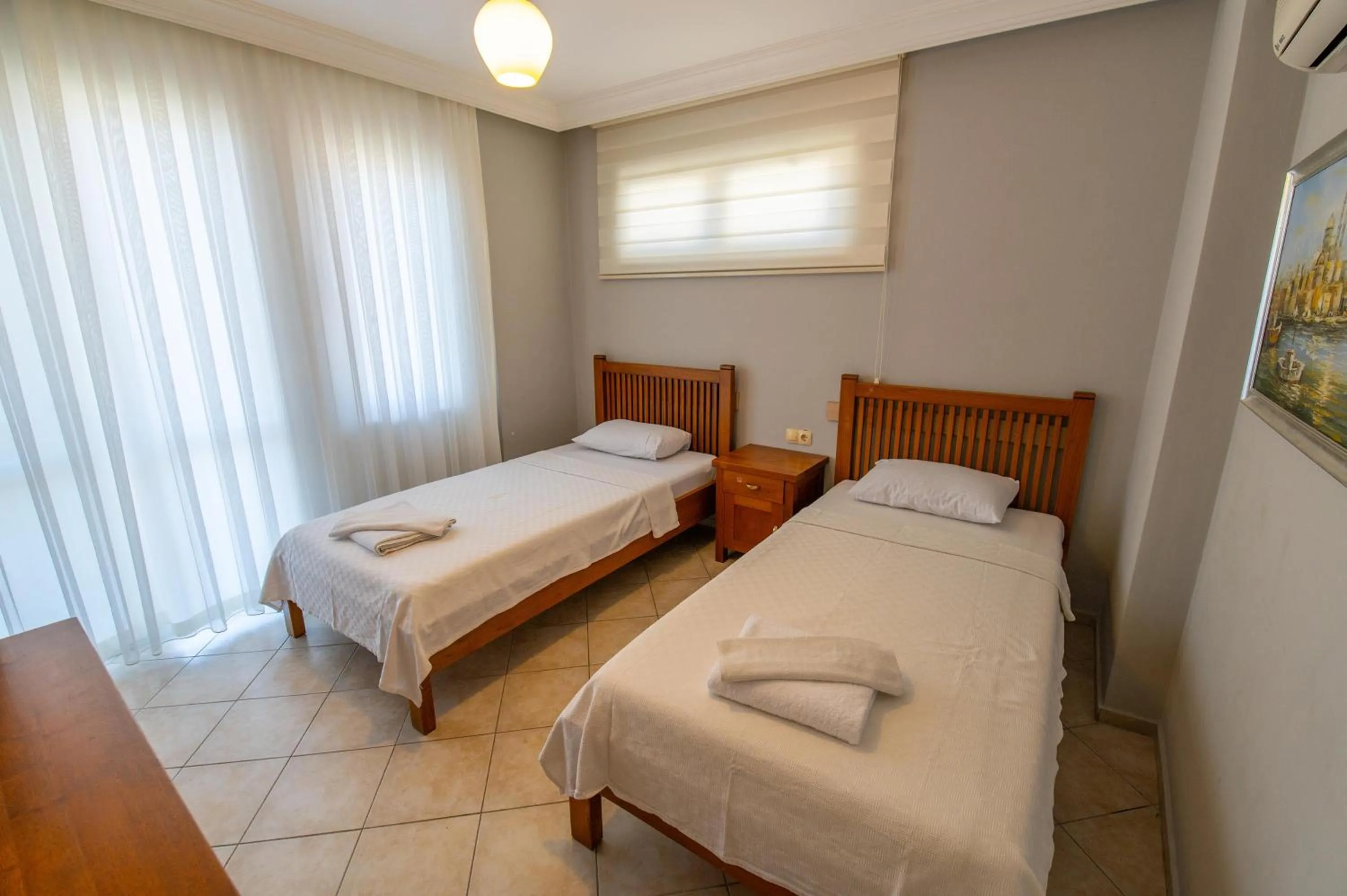 Bedroom, Bed in Sunset Beach Resort Aqua Lettings