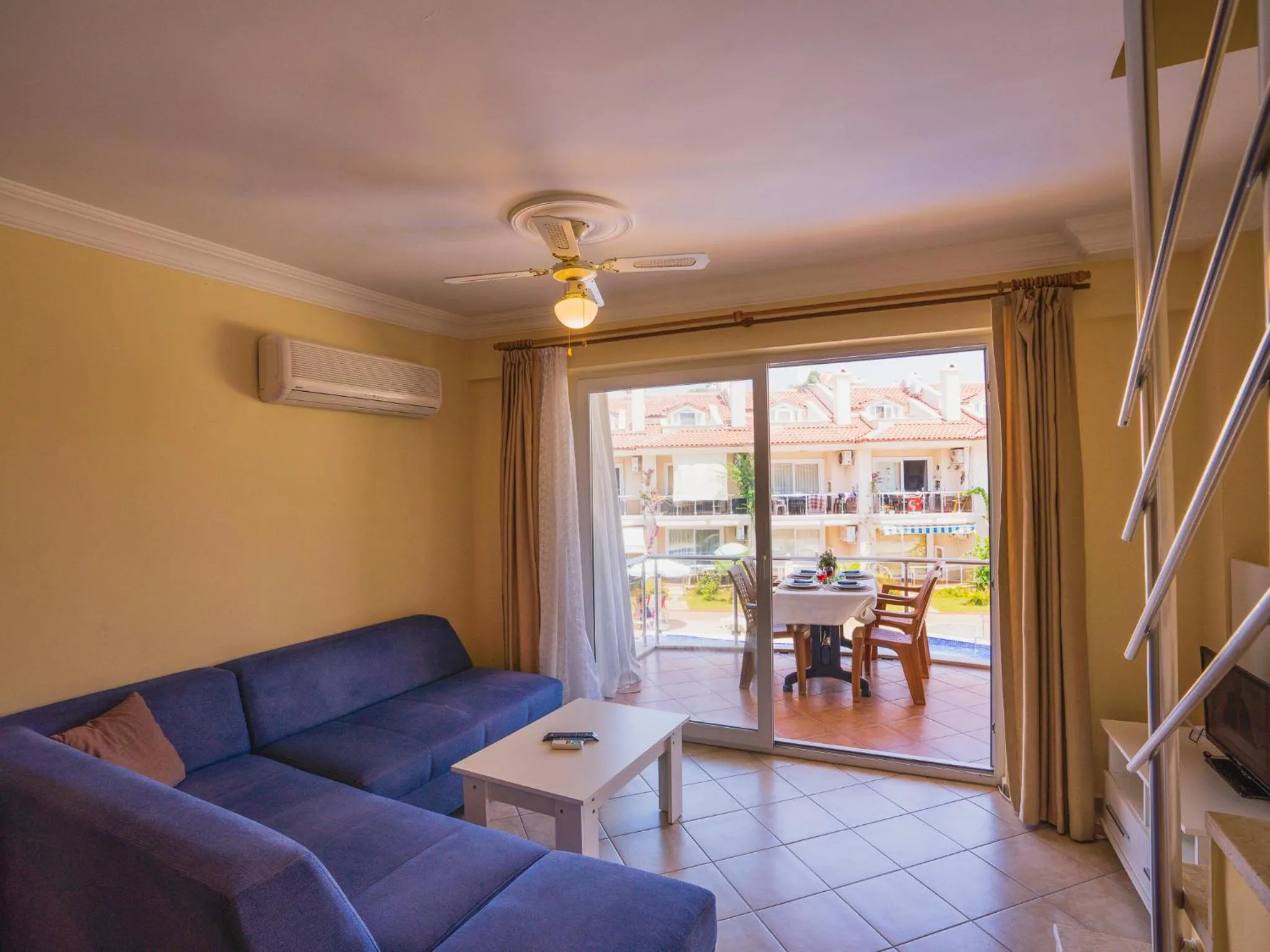 Living room in Sunset Beach Resort Aqua Lettings