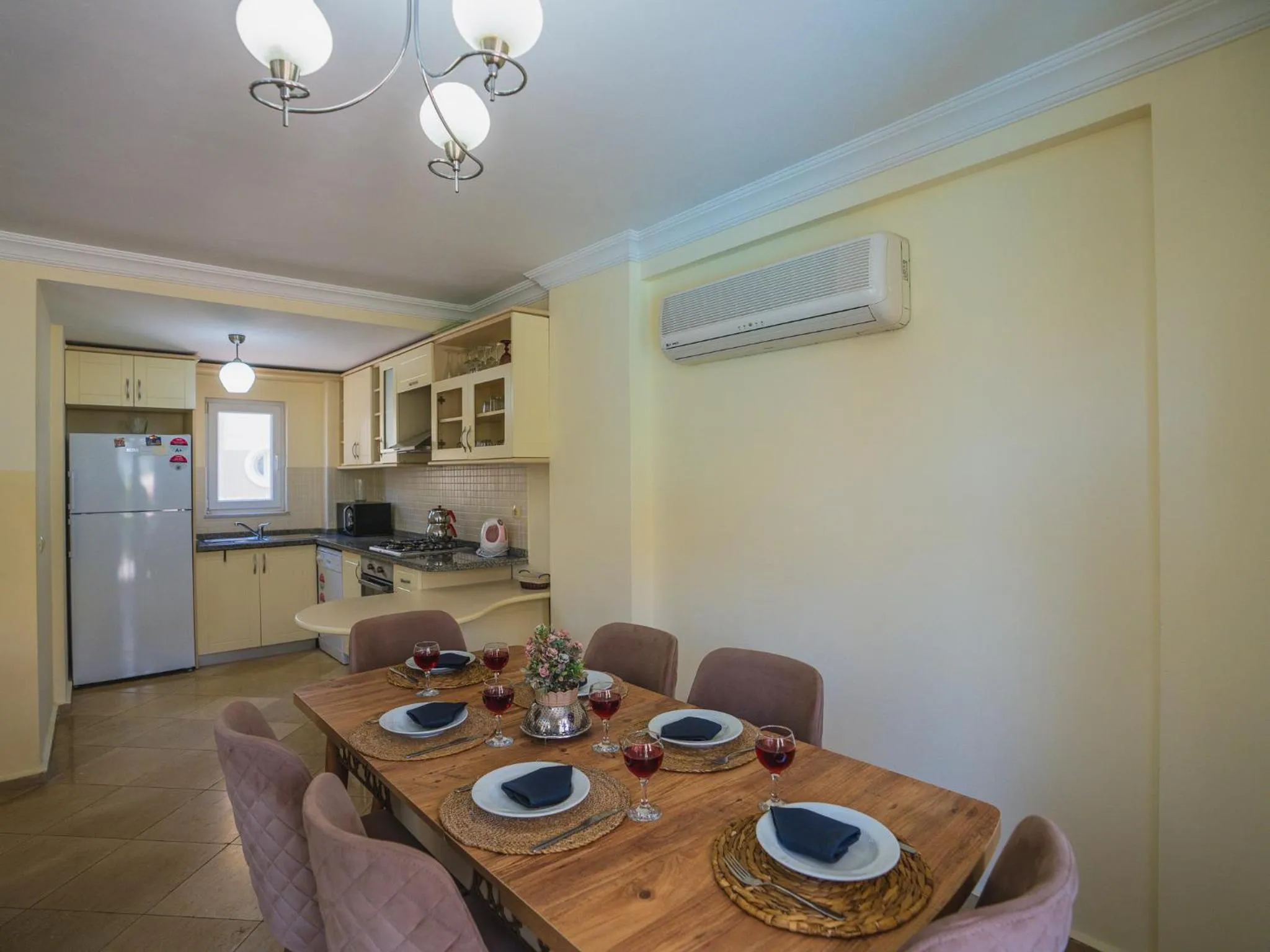 Kitchen or kitchenette in Sunset Beach Resort Aqua Lettings