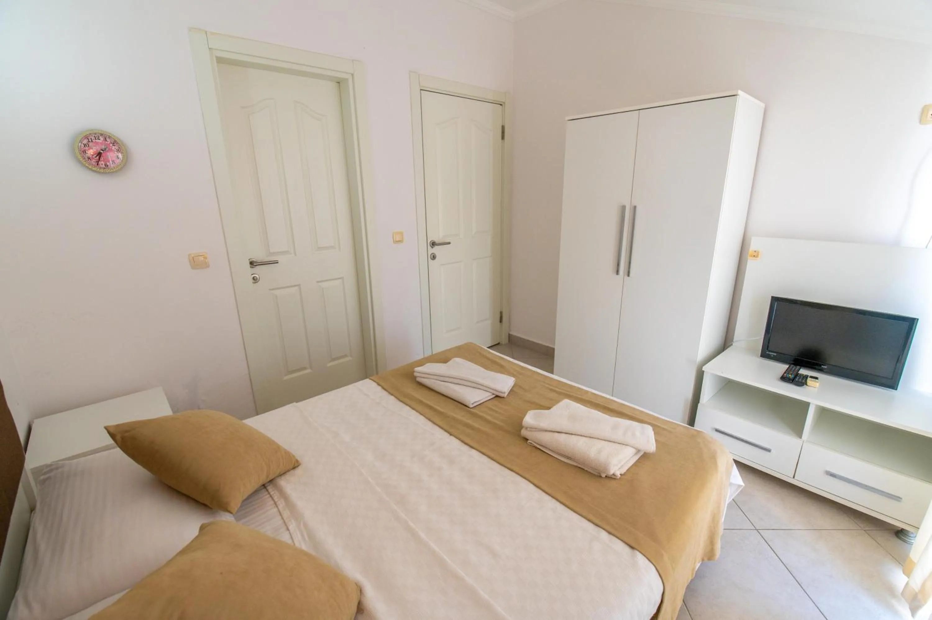 Bed in Sunset Beach Resort Aqua Lettings