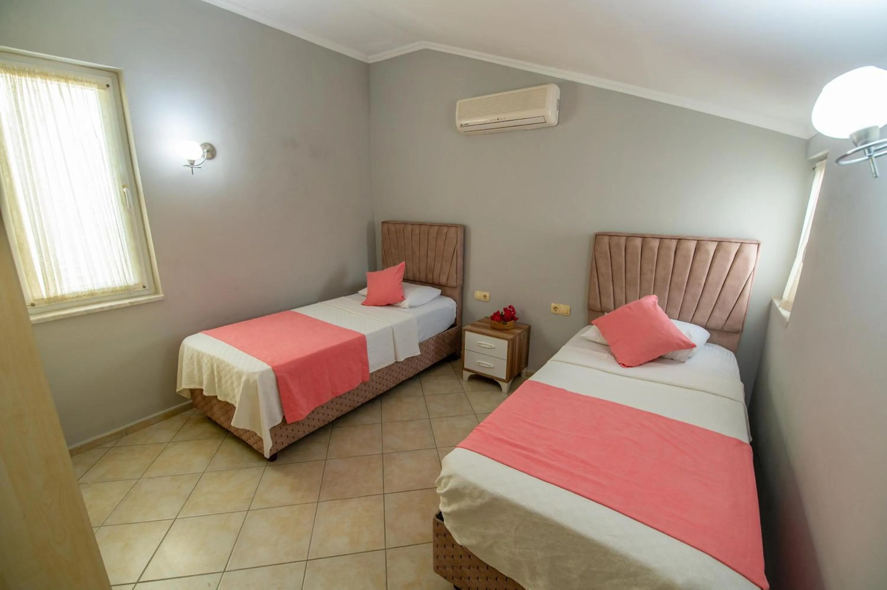 Bedroom, Bed in Sunset Beach Resort Aqua Lettings