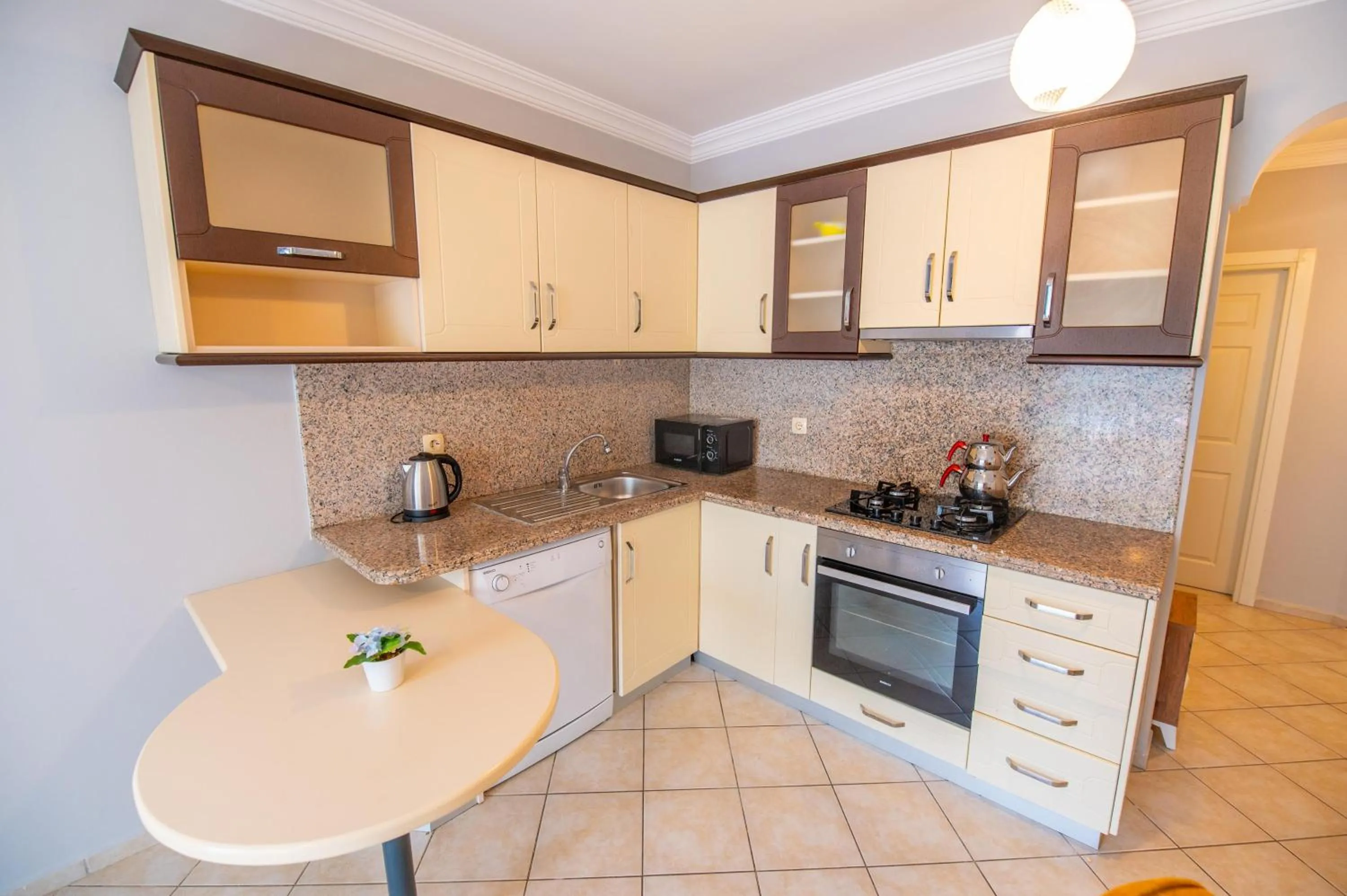 Kitchen or kitchenette in Sunset Beach Resort Aqua Lettings