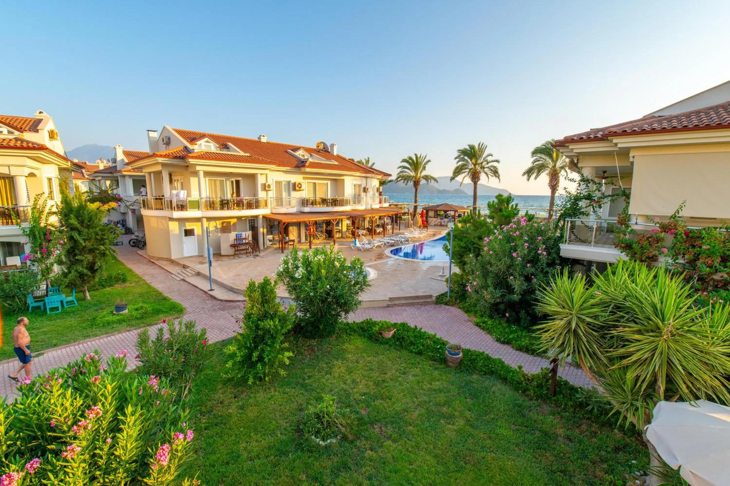 Garden view in Sunset Beach Resort Aqua Lettings