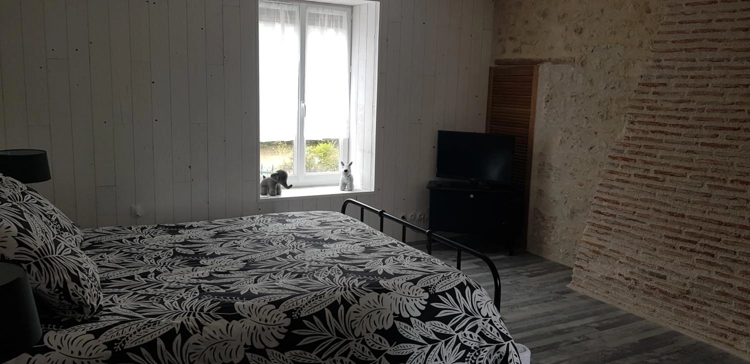 Bedroom, Bed in La Maison Josnes de Mady