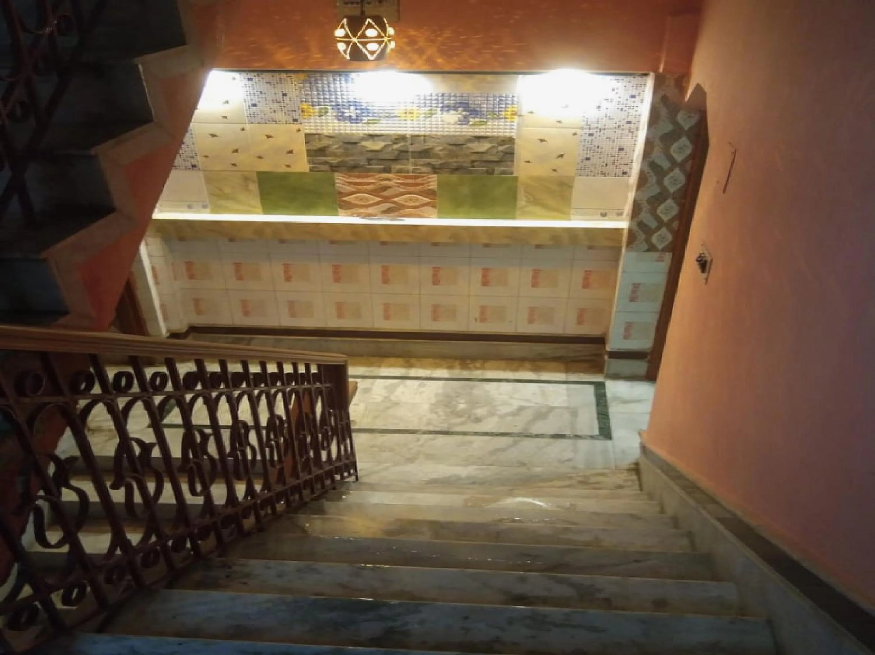 Hotel O by OYO Palace Inn